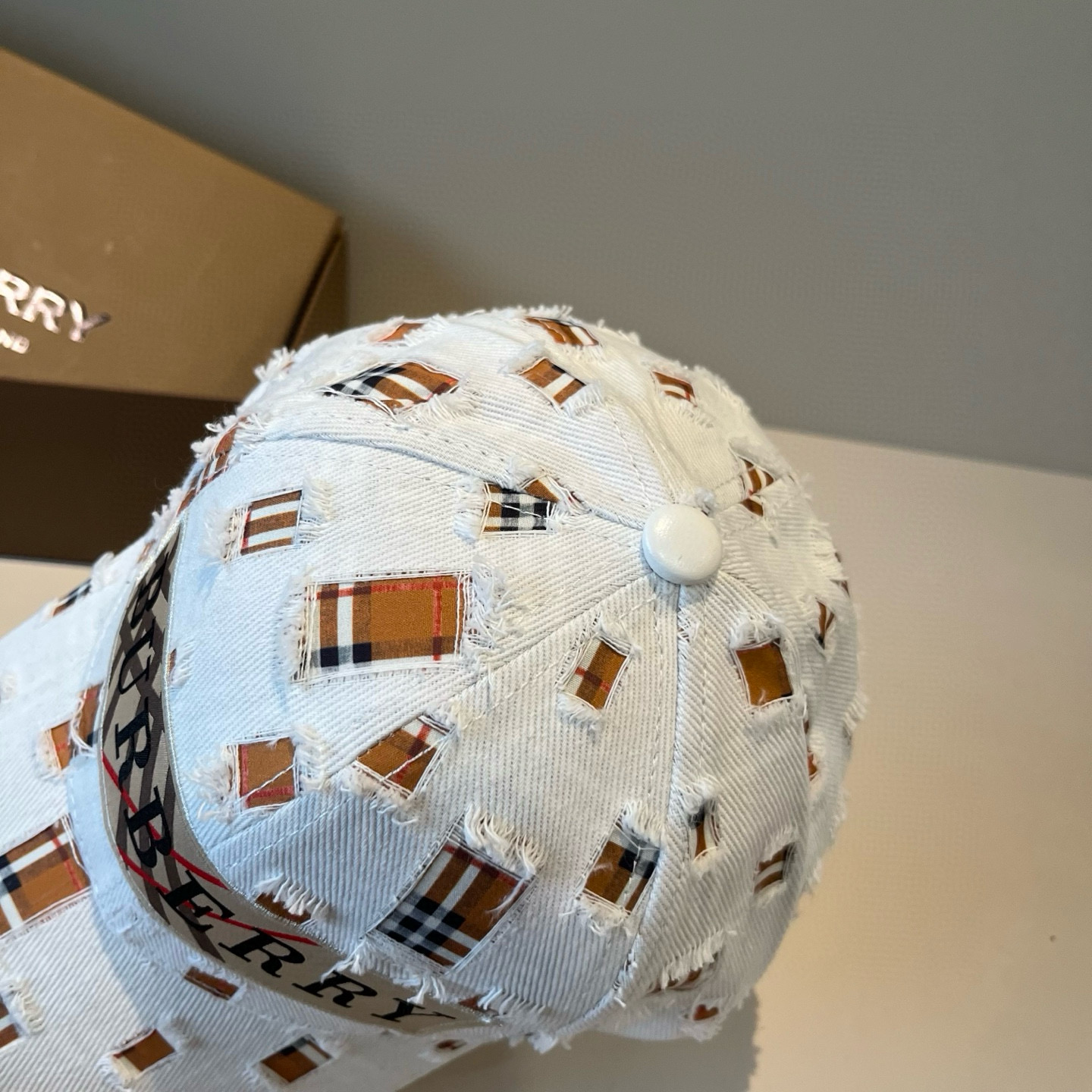  BURBERRY巴宝利早春新款棒球帽，简约尚时风，男女同款！高质品，尊享品质感！