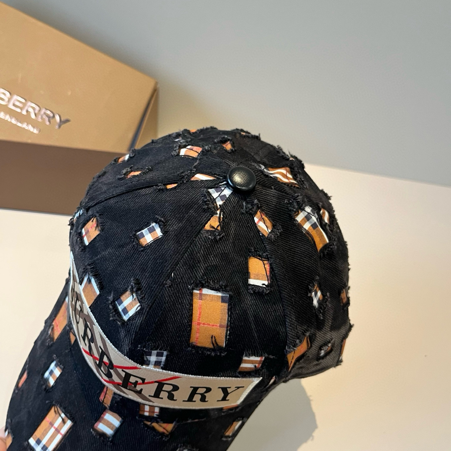  BURBERRY巴宝利早春新款棒球帽，简约尚时风，男女同款！高质品，尊享品质感！