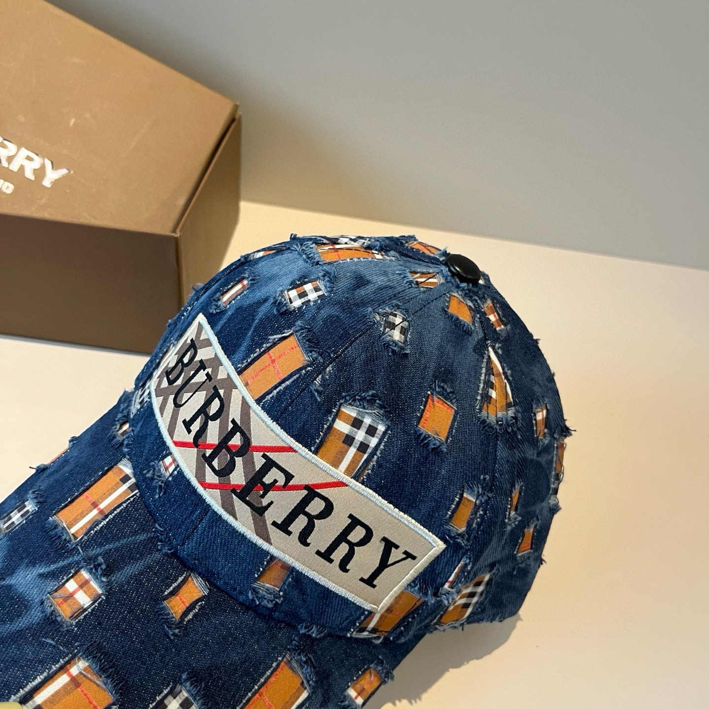  BURBERRY巴宝利早春新款棒球帽，简约尚时风，男女同款！高质品，尊享品质感！