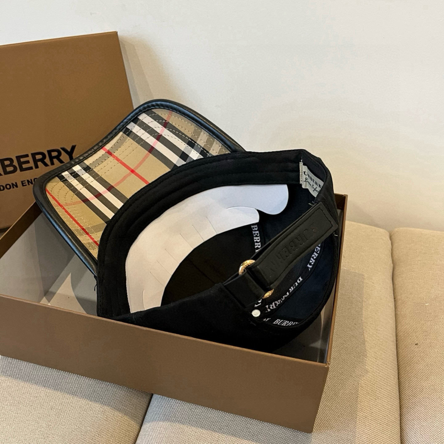  BURBERRY巴宝利早春新款棒球帽，简约尚时风，男女同款！高质品，尊享品质感！