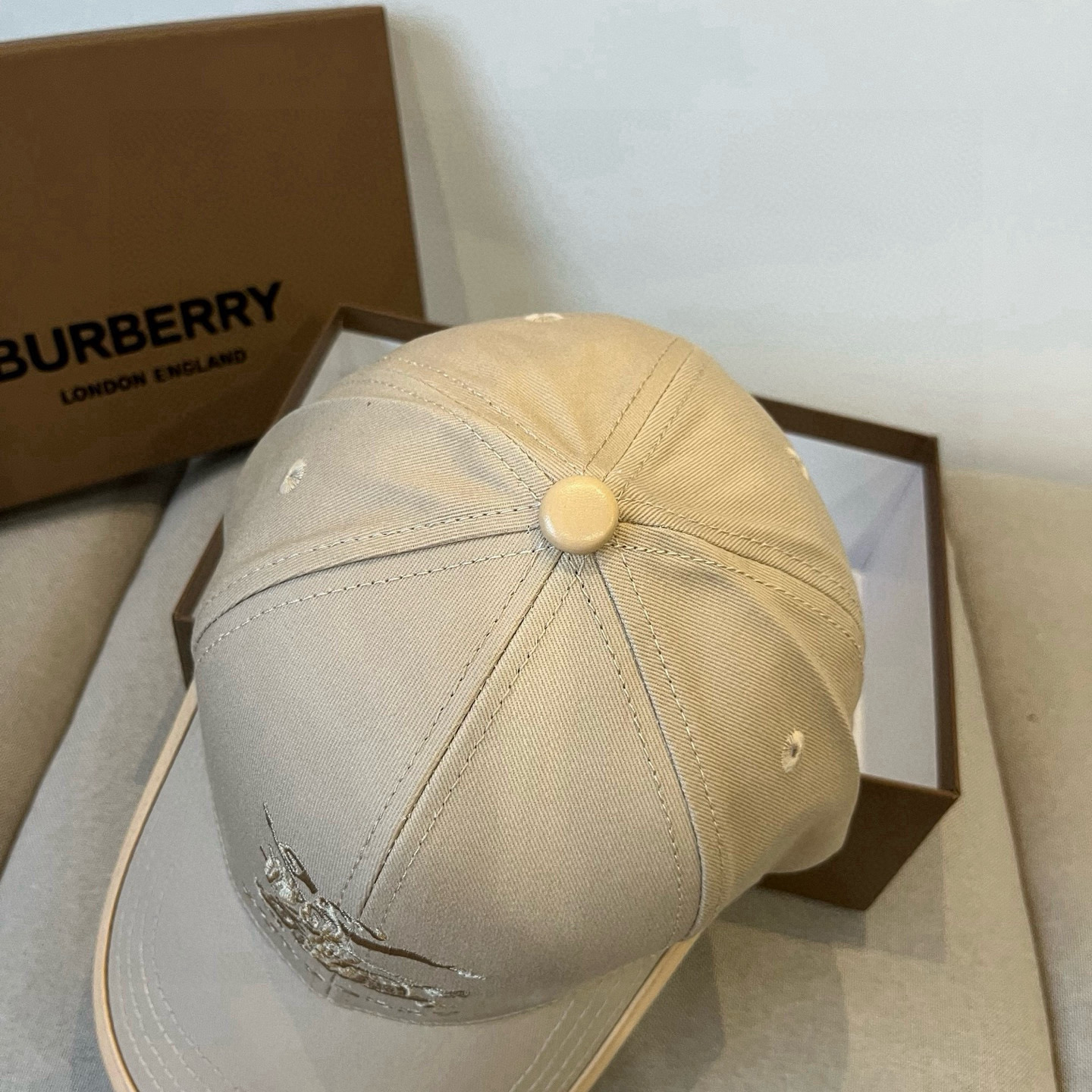  BURBERRY巴宝利早春新款棒球帽，简约尚时风，男女同款！高质品，尊享品质感！