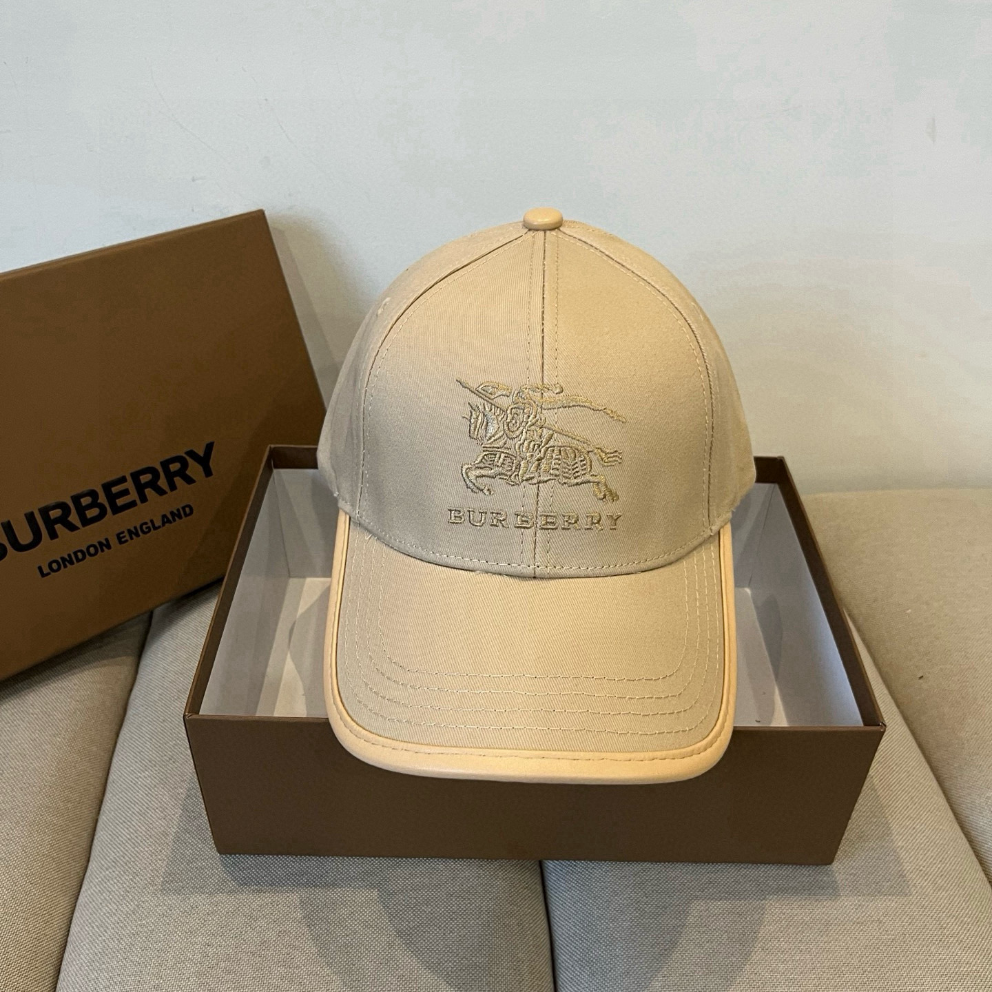  BURBERRY巴宝利早春新款棒球帽，简约尚时风，男女同款！高质品，尊享品质感！
