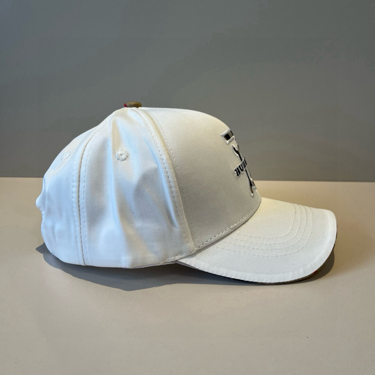  BURBERRY巴宝利早春新款棒球帽，简约尚时风，男女同款！高质品，尊享品质感！