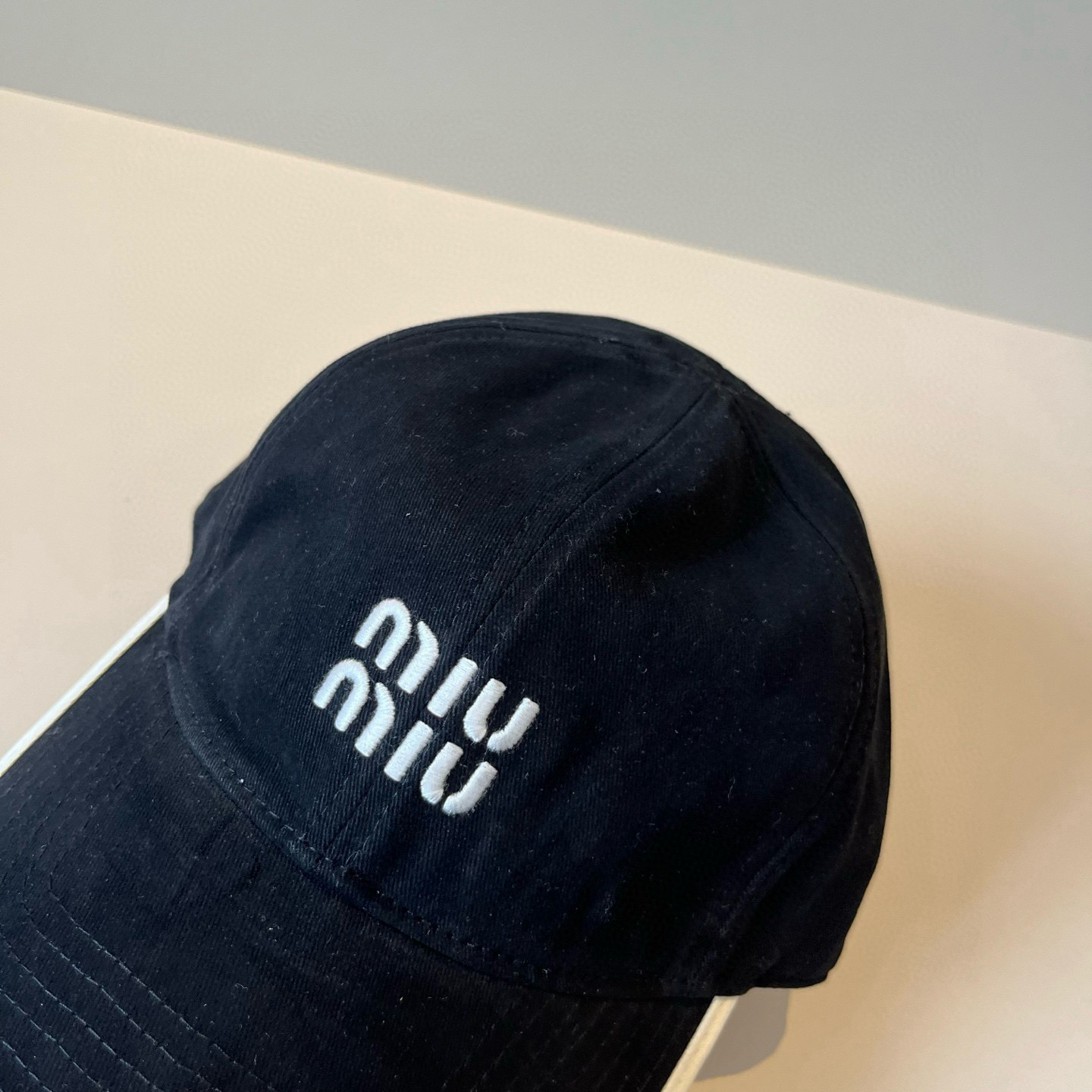  谬谬miumiu 原单春夏新款棒球帽，正品开模订制，原版做工细致质量超赞！
