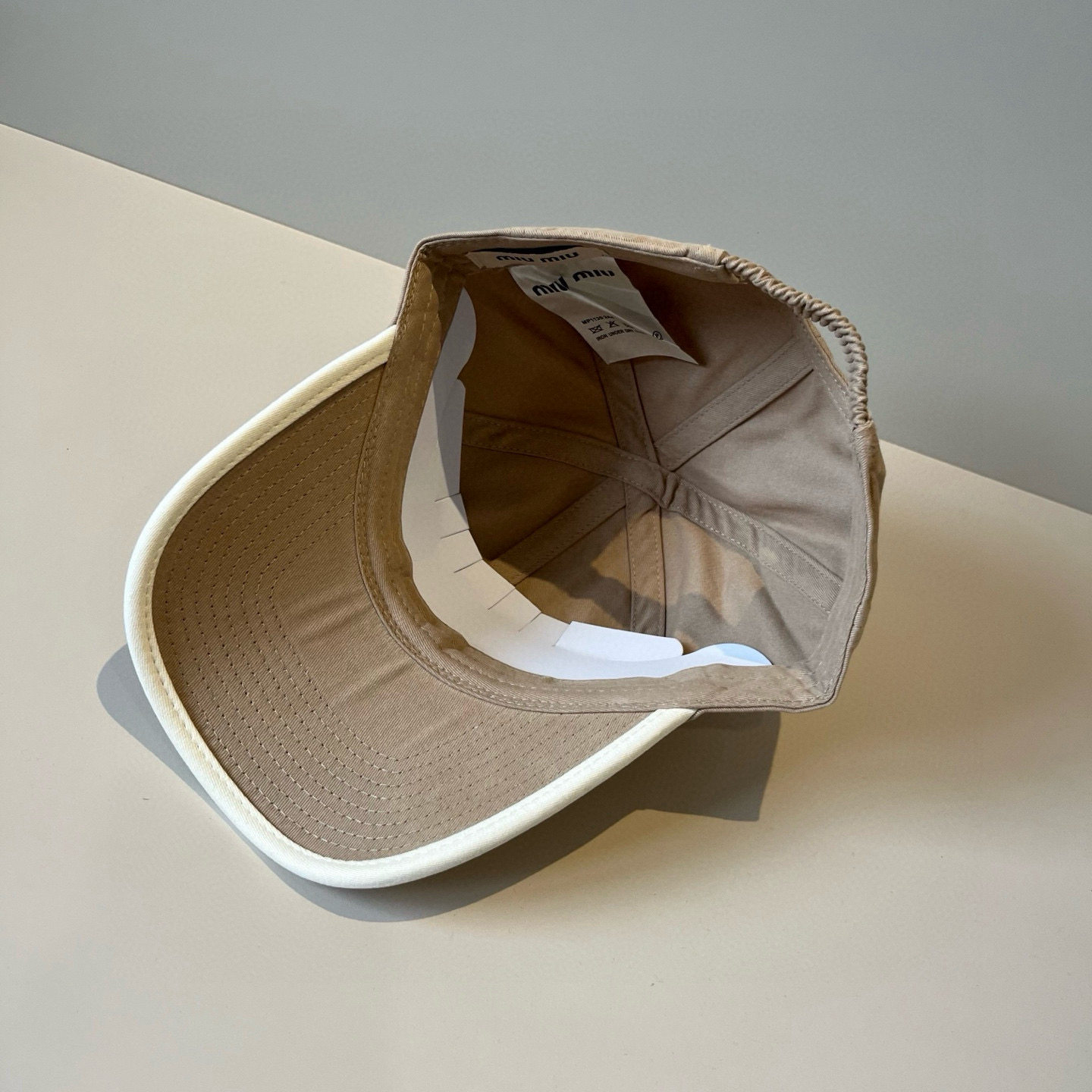  谬谬miumiu 原单春夏新款棒球帽，正品开模订制，原版做工细致质量超赞！