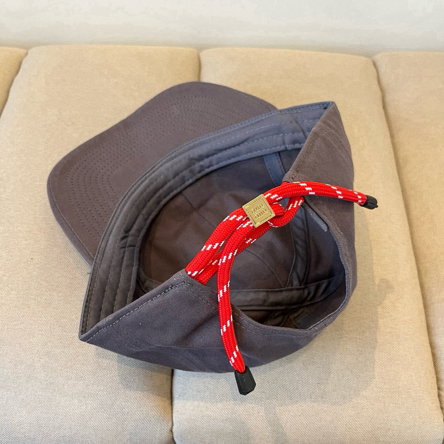  谬谬miumiu 原单春夏新款棒球帽，正品开模订制，原版做工细致质量超赞！