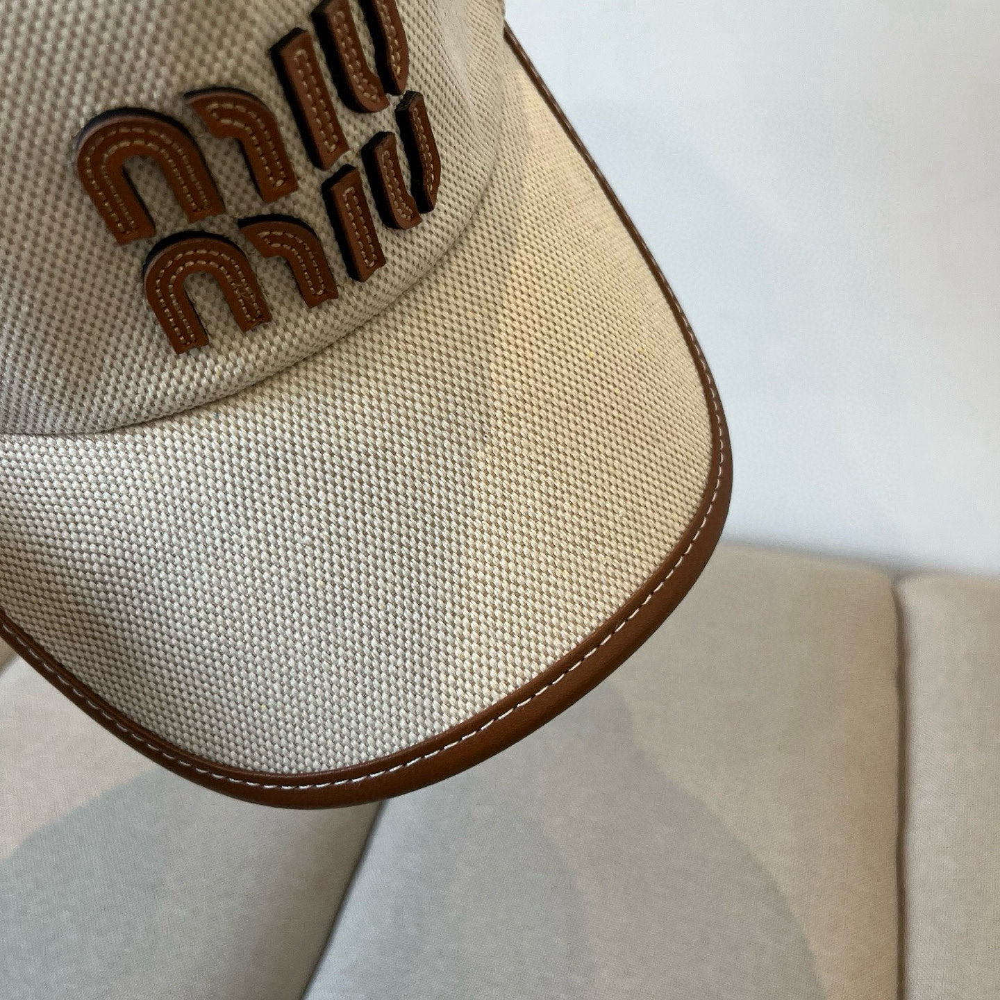  谬谬miumiu 原单春夏新款棒球帽，正品开模订制，原版做工细致质量超赞！