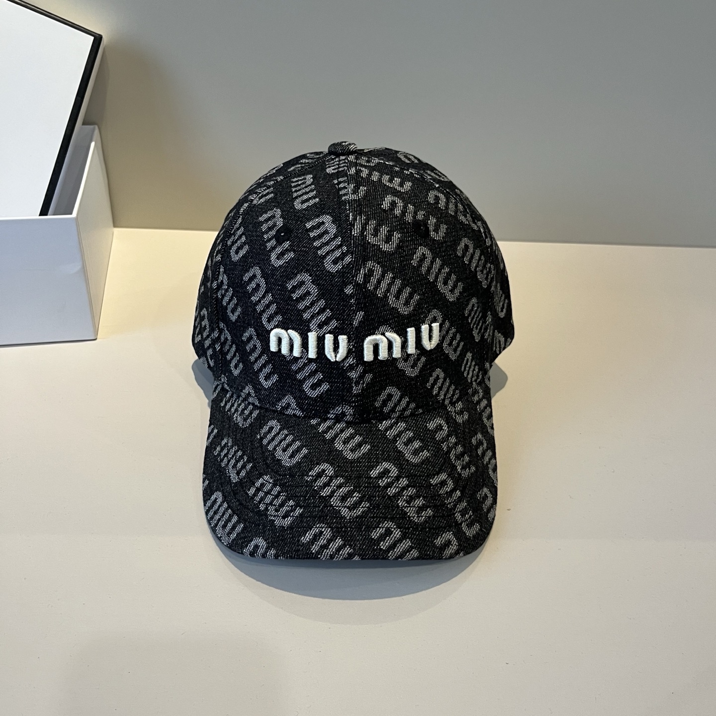  谬谬miumiu 原单春夏新款棒球帽，正品开模订制，原版做工细致质量超赞！