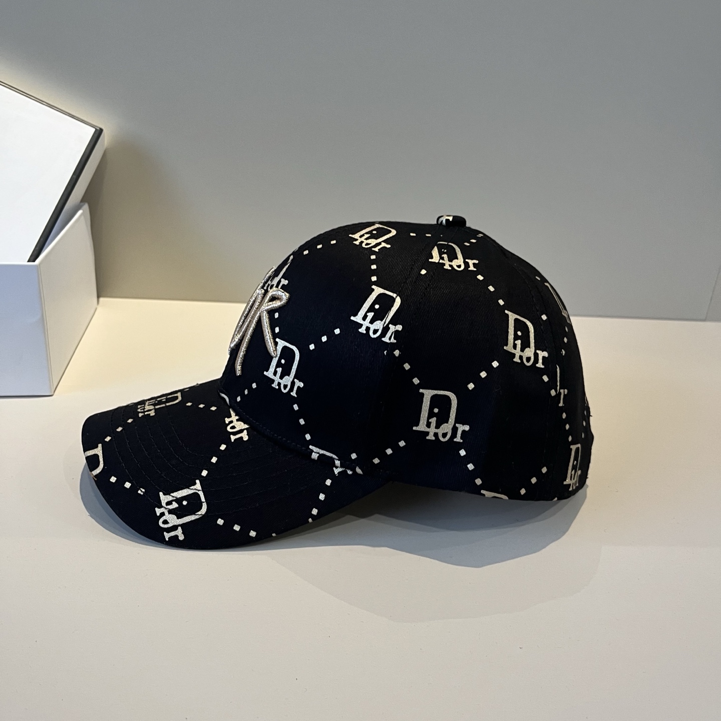 【DIOR迪奥】新款走量简约棒球帽🧢，新款出货，大牌款超好搭配，赶紧入手！