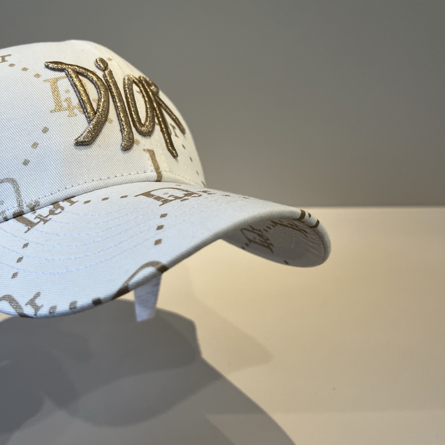 【DIOR迪奥】新款走量简约棒球帽🧢，新款出货，大牌款超好搭配，赶紧入手！