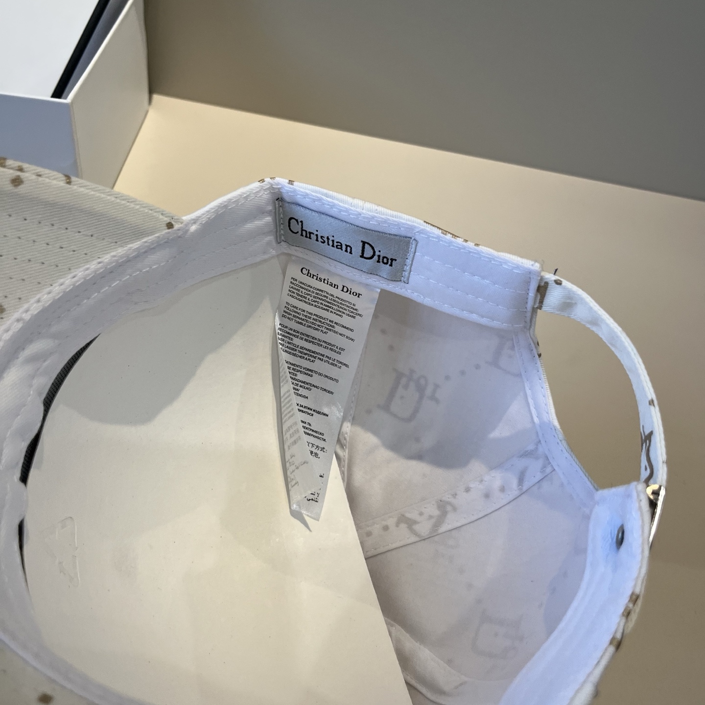 【DIOR迪奥】新款走量简约棒球帽🧢，新款出货，大牌款超好搭配，赶紧入手！