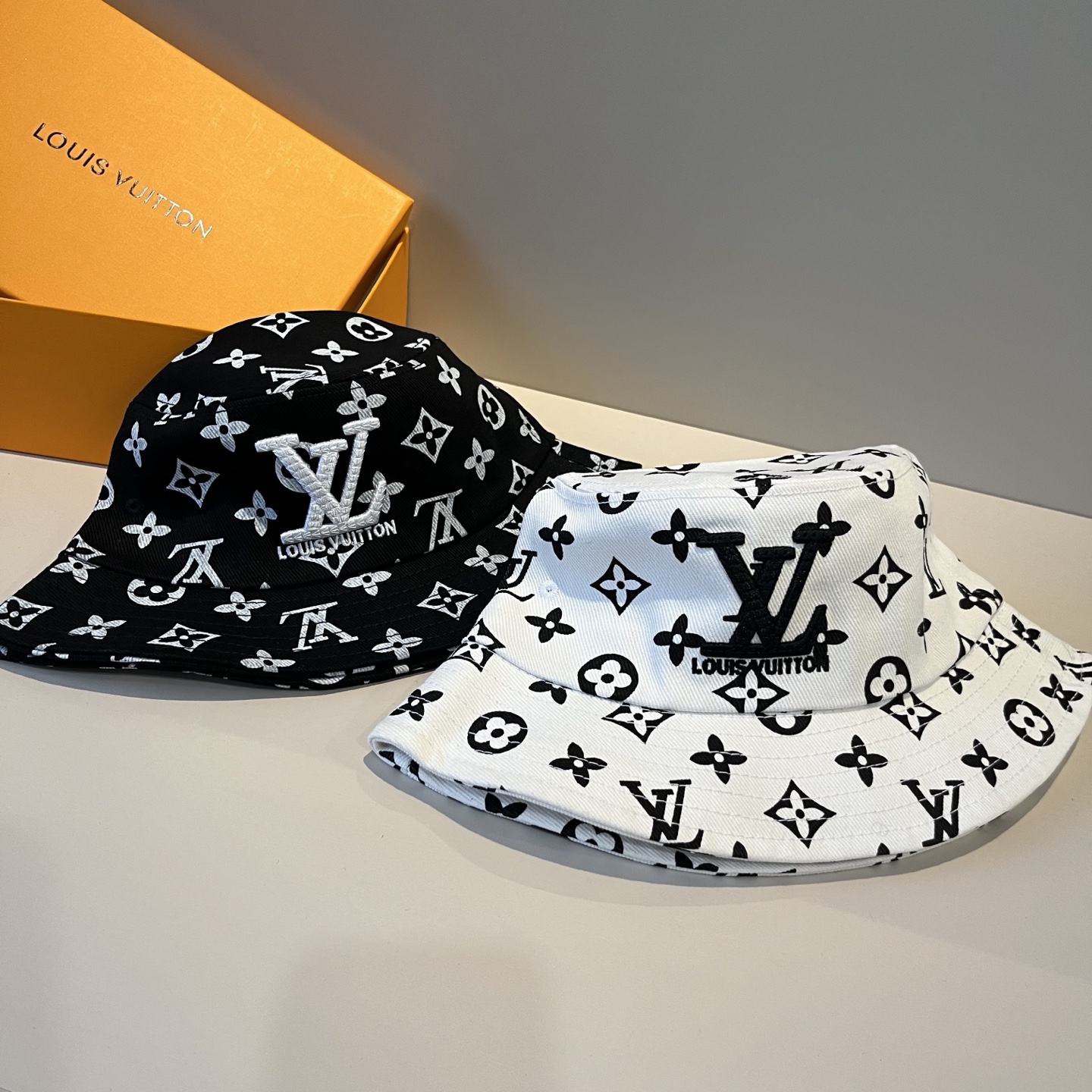 🧢路易威登渔夫帽 LouisVuitton😍新款LV棒球帽，重工打造♥️高端大气，百搭款🤗男女通用！跑量