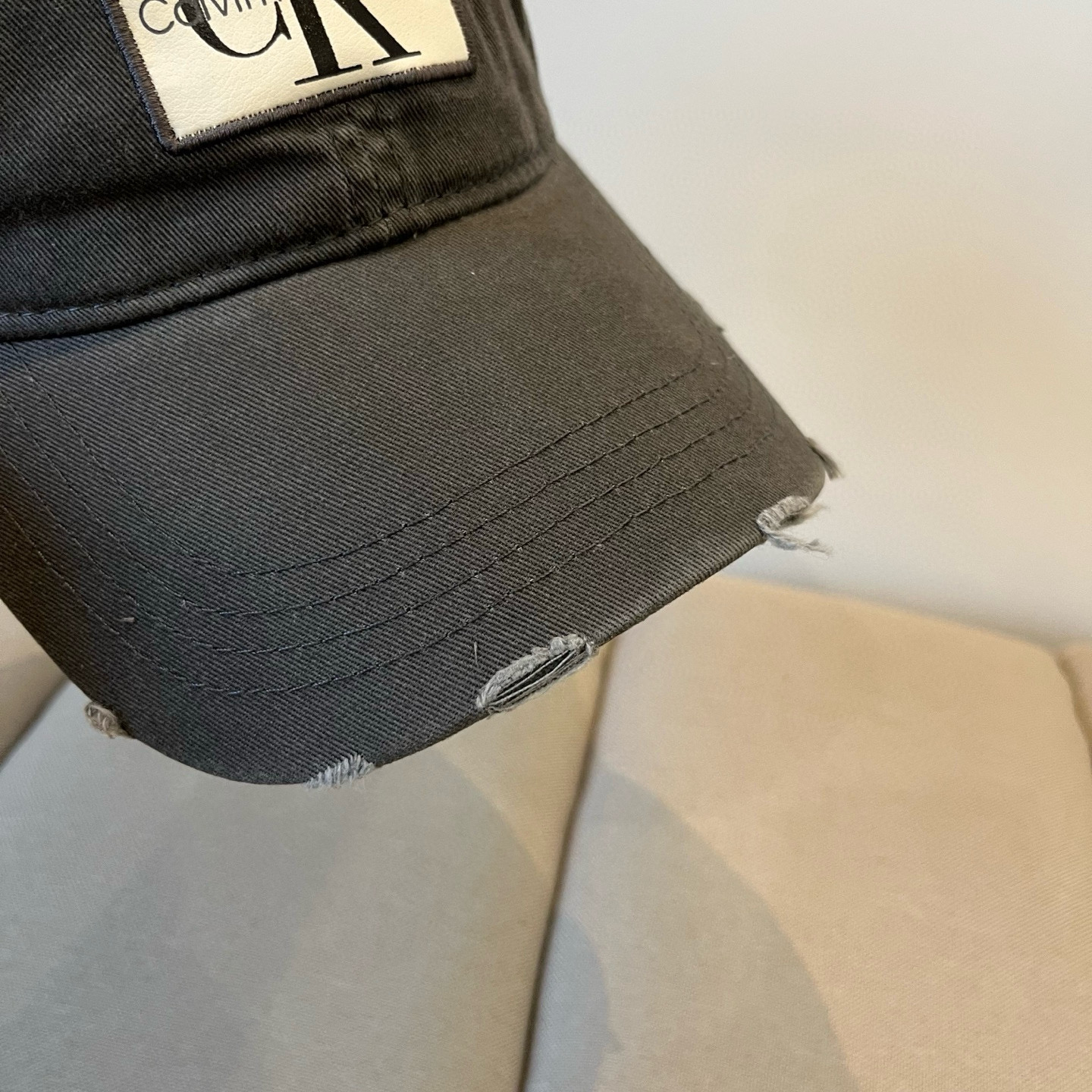  Calvin Klein，CKlogo棒球帽 请认准高端品质市场唯一对版，小红书推荐，时尚百搭，众多明