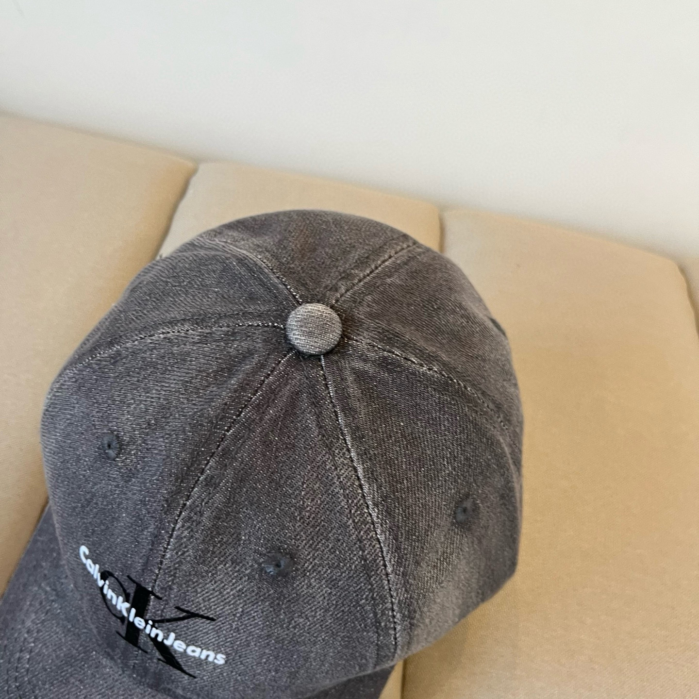  Calvin Klein，CKlogo棒球帽 请认准高端品质市场唯一对版，小红书推荐，时尚百搭，众多明