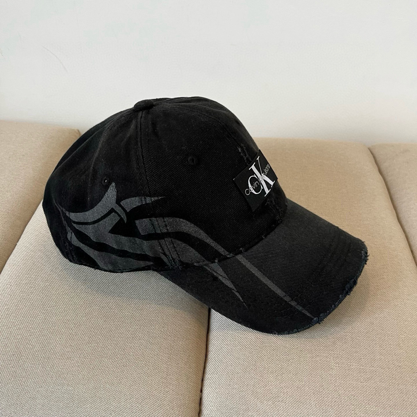  Calvin Klein，CKlogo棒球帽 请认准高端品质市场唯一对版，小红书推荐，时尚百搭，众多明