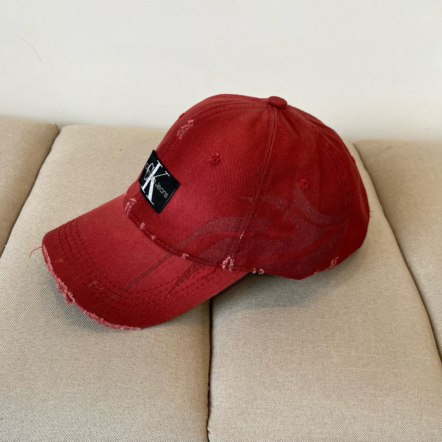  Calvin Klein，CKlogo棒球帽 请认准高端品质市场唯一对版，小红书推荐，时尚百搭，众多明