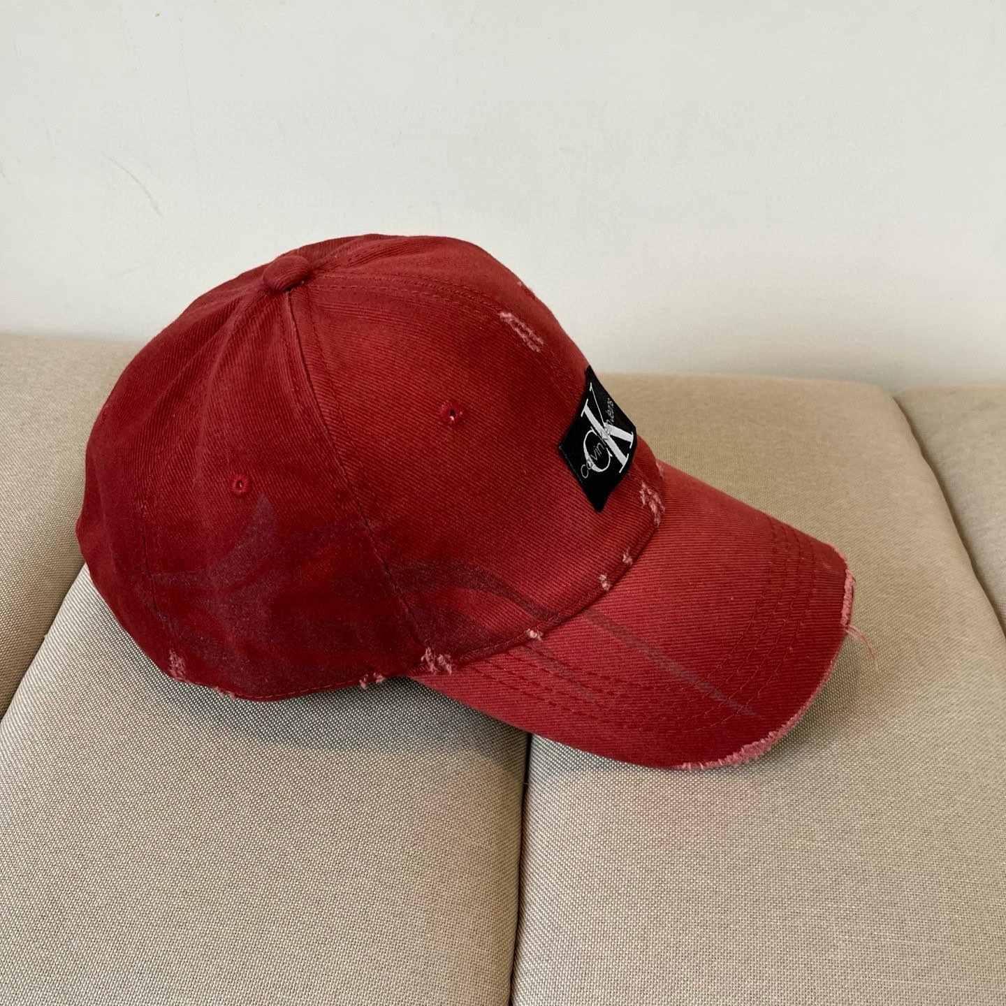  Calvin Klein，CKlogo棒球帽 请认准高端品质市场唯一对版，小红书推荐，时尚百搭，众多明