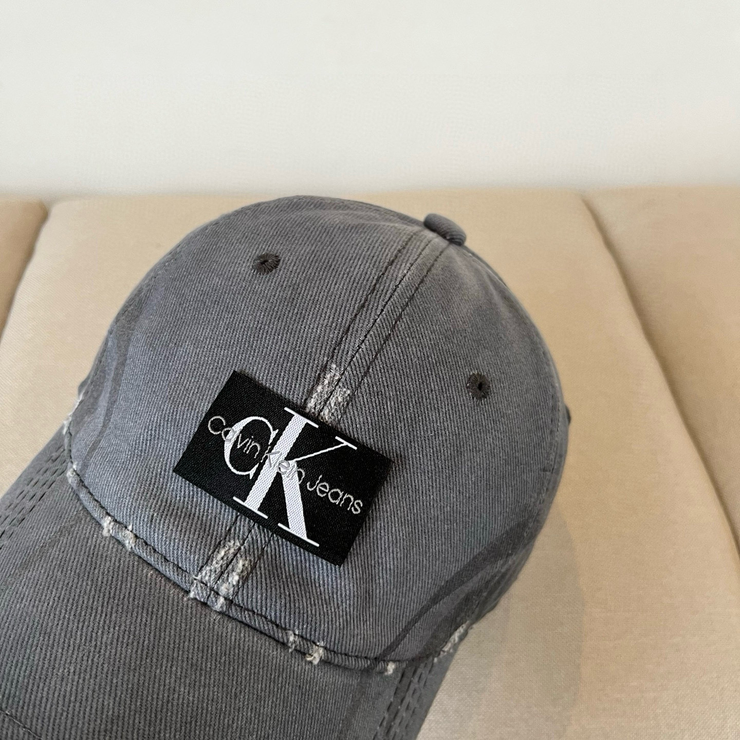  Calvin Klein，CKlogo棒球帽 请认准高端品质市场唯一对版，小红书推荐，时尚百搭，众多明