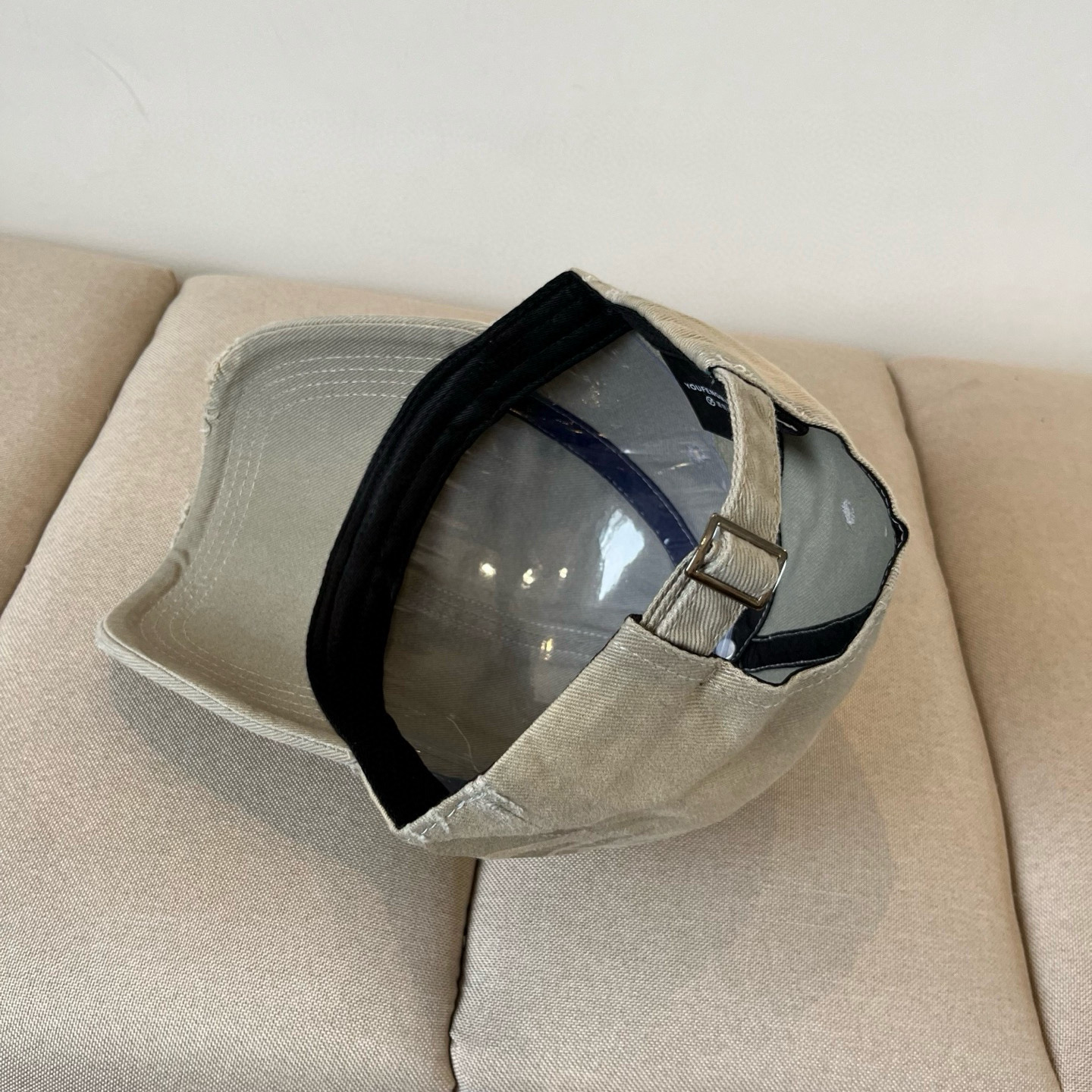  Calvin Klein，CKlogo棒球帽 请认准高端品质市场唯一对版，小红书推荐，时尚百搭，众多明