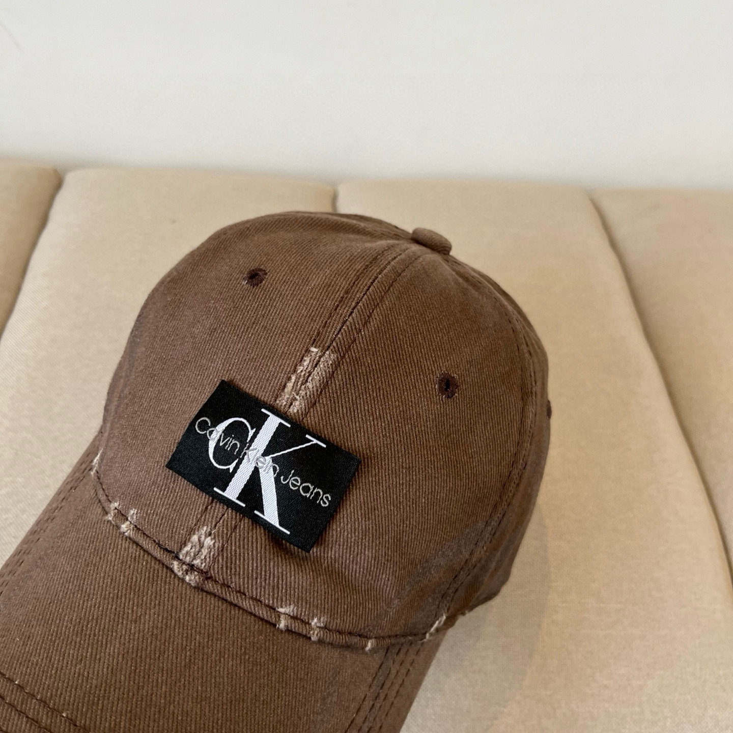  Calvin Klein，CKlogo棒球帽 请认准高端品质市场唯一对版，小红书推荐，时尚百搭，众多明