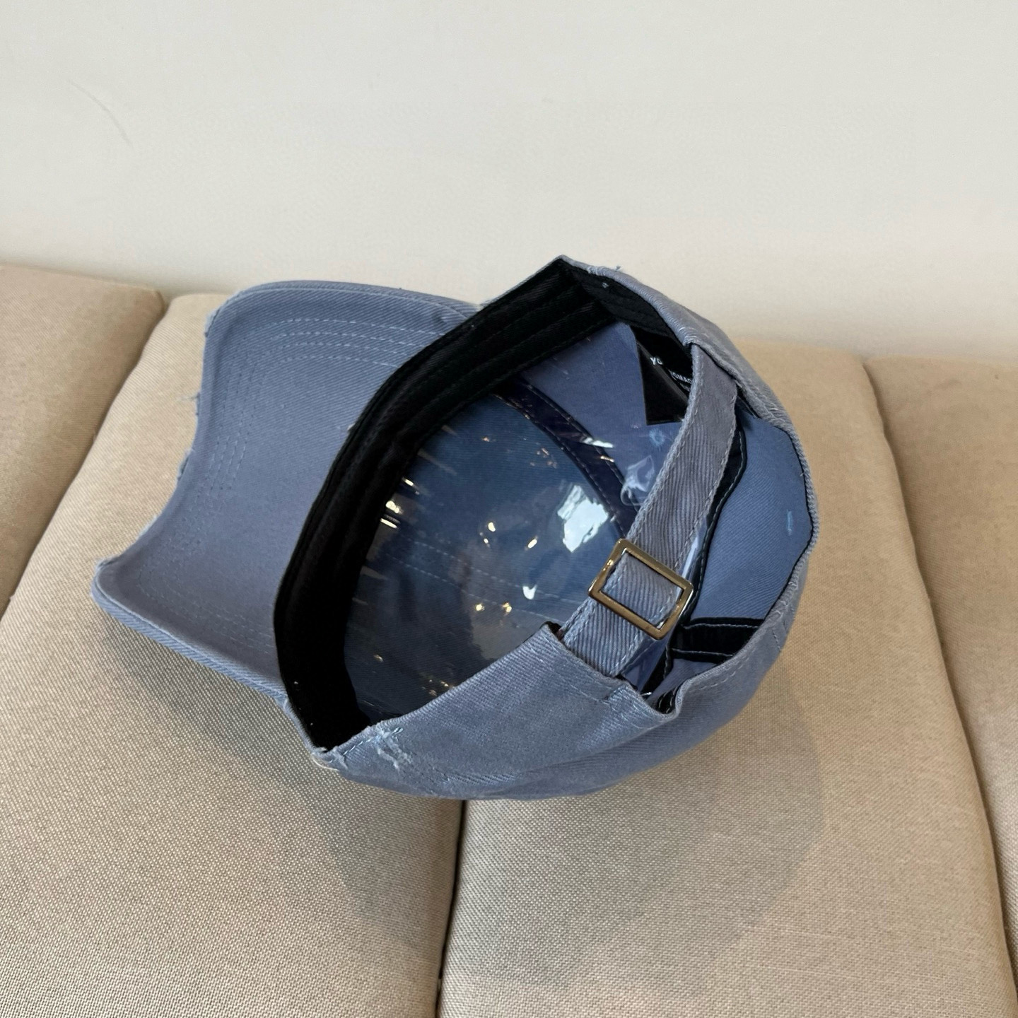  Calvin Klein，CKlogo棒球帽 请认准高端品质市场唯一对版，小红书推荐，时尚百搭，众多明