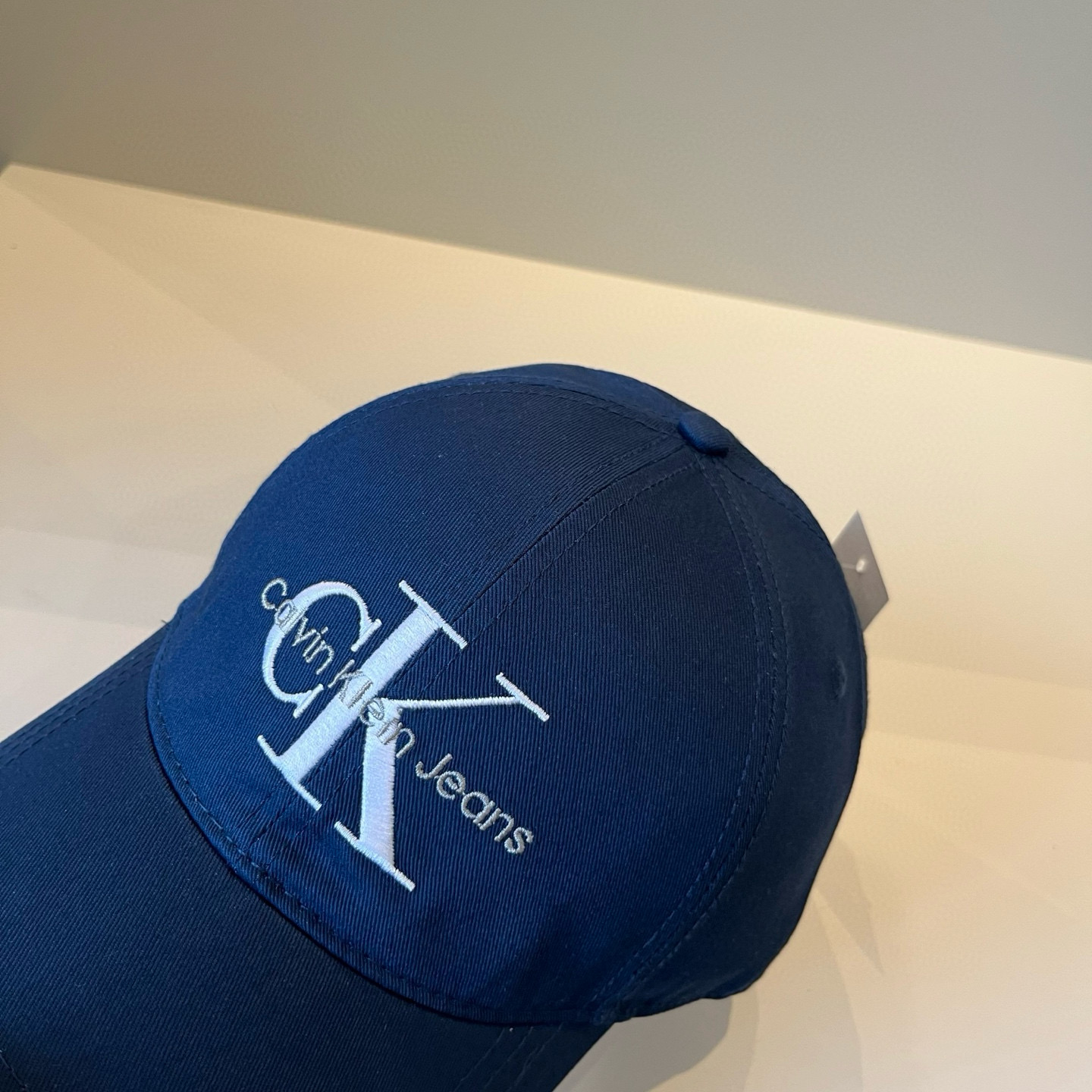  Calvin Klein，CKlogo棒球帽 请认准高端品质市场唯一对版，小红书推荐，时尚百搭，众多明