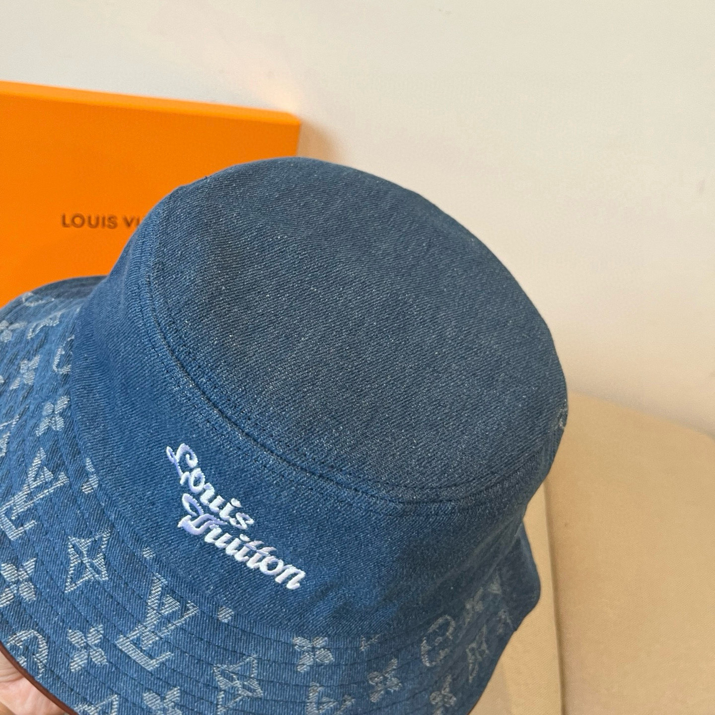  路易威登棒球帽 LouisVuitton😍新款LV渔夫帽，重工打造♥️高端大气，百搭款🤗男女通用！跑量