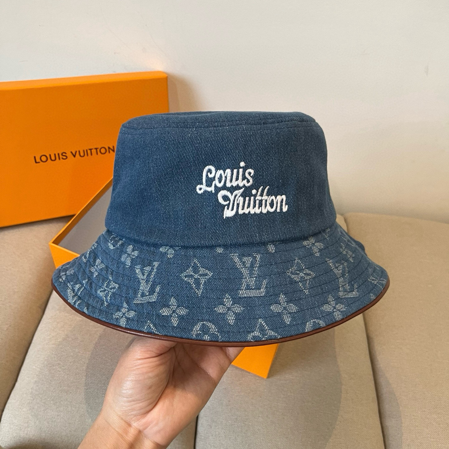  路易威登棒球帽 LouisVuitton😍新款LV渔夫帽，重工打造♥️高端大气，百搭款🤗男女通用！跑量