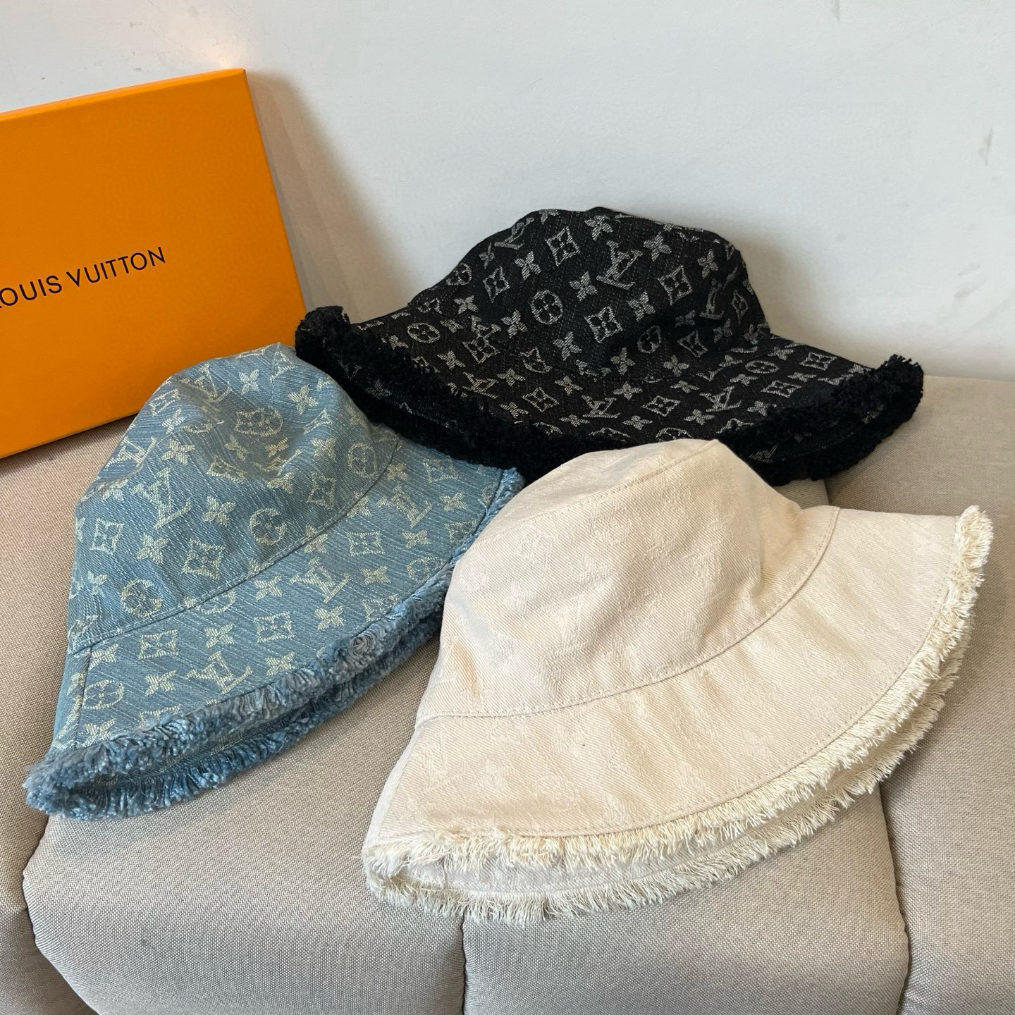  路易威登棒球帽 LouisVuitton😍新款LV渔夫帽，重工打造♥️高端大气，百搭款🤗男女通用！跑量