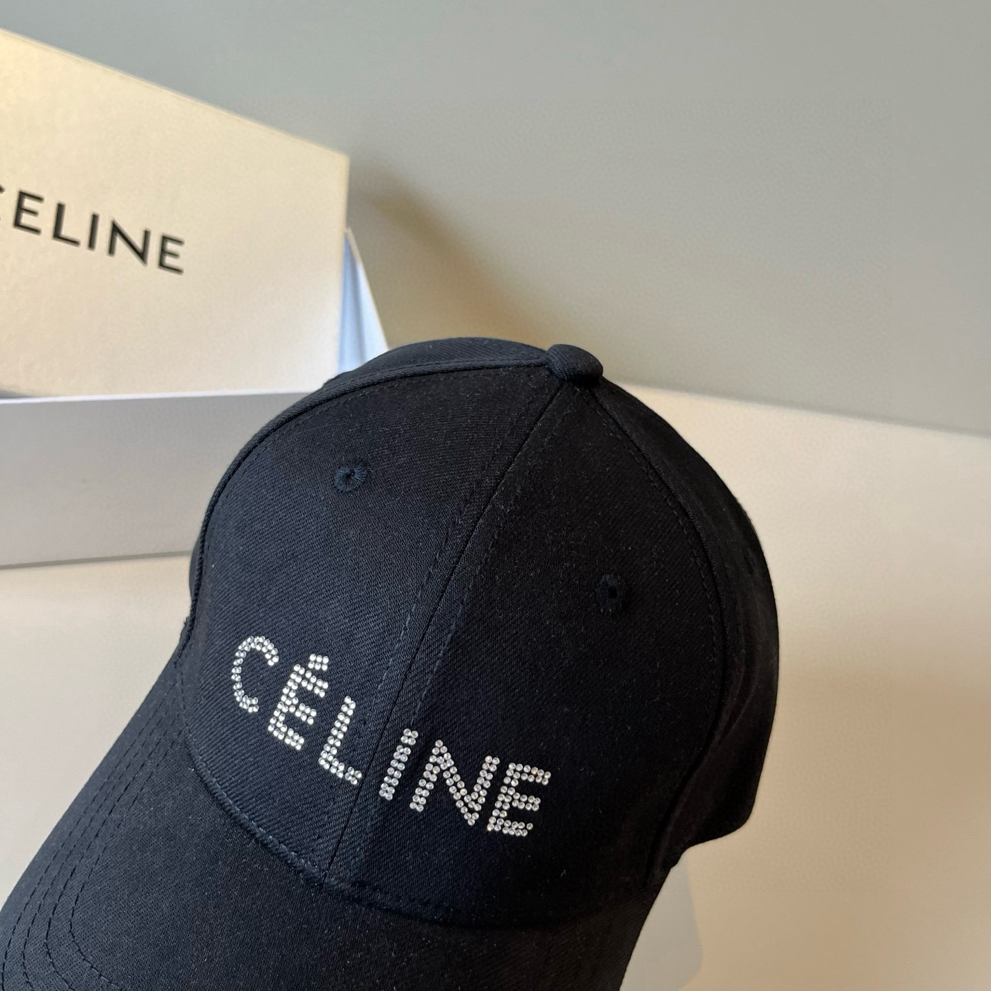 【CELINE赛琳】新款经典休闲潮流款 棒球帽🧢日韩风格，随便搭配都超好看！出门旅游，绝对要入手的一款