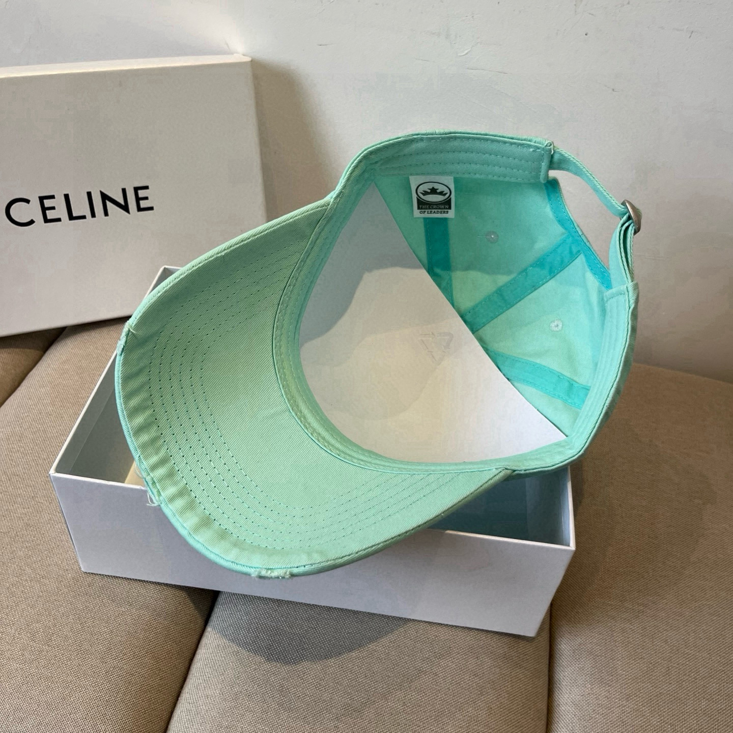 【CELINE赛琳】新款经典休闲潮流款 棒球帽🧢日韩风格，随便搭配都超好看！出门旅游，绝对要入手的一款
