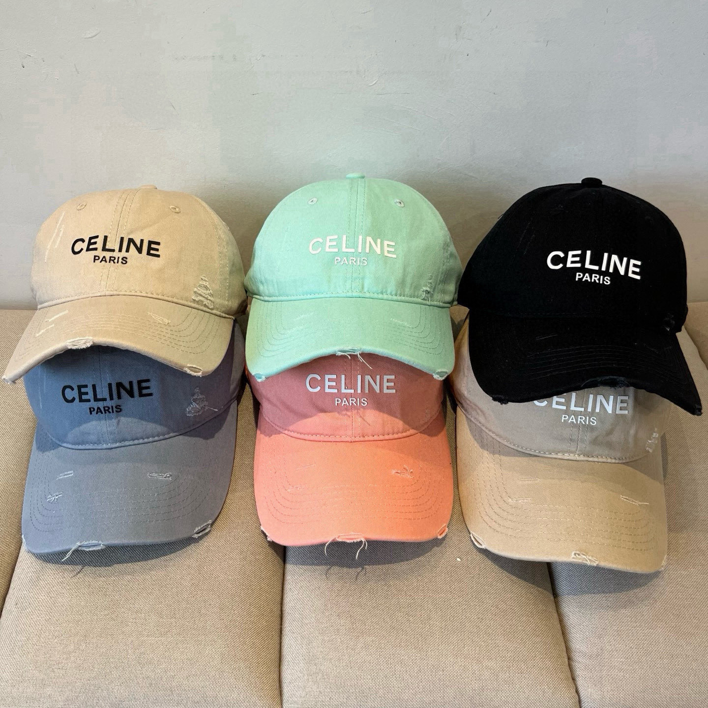 【CELINE赛琳】新款经典休闲潮流款 棒球帽🧢日韩风格，随便搭配都超好看！出门旅游，绝对要入手的一款