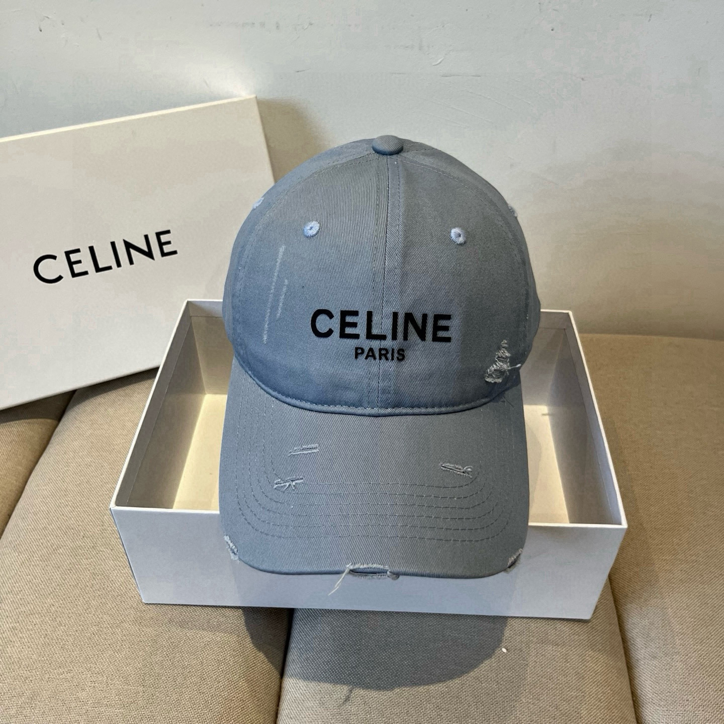 【CELINE赛琳】新款经典休闲潮流款 棒球帽🧢日韩风格，随便搭配都超好看！出门旅游，绝对要入手的一款