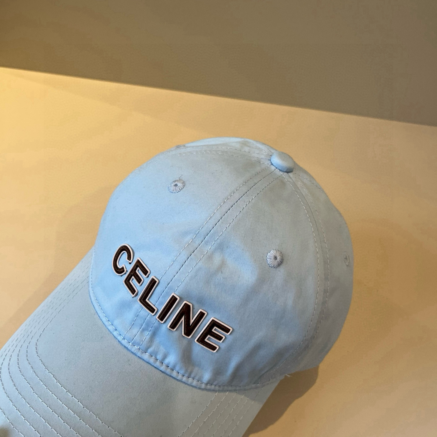 【CELINE赛琳】新款经典休闲潮流款 棒球帽🧢日韩风格，随便搭配都超好看！出门旅游，绝对要入手的一款