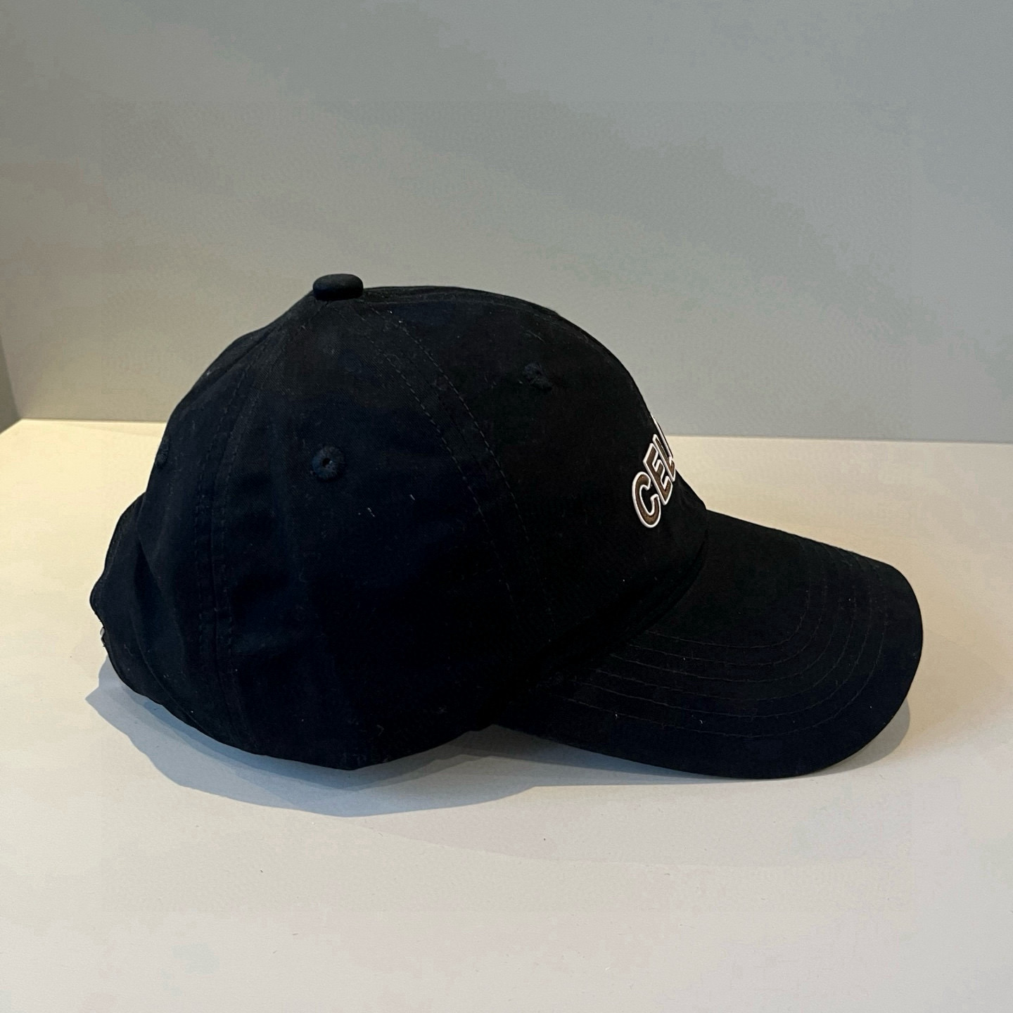 【CELINE赛琳】新款经典休闲潮流款 棒球帽🧢日韩风格，随便搭配都超好看！出门旅游，绝对要入手的一款