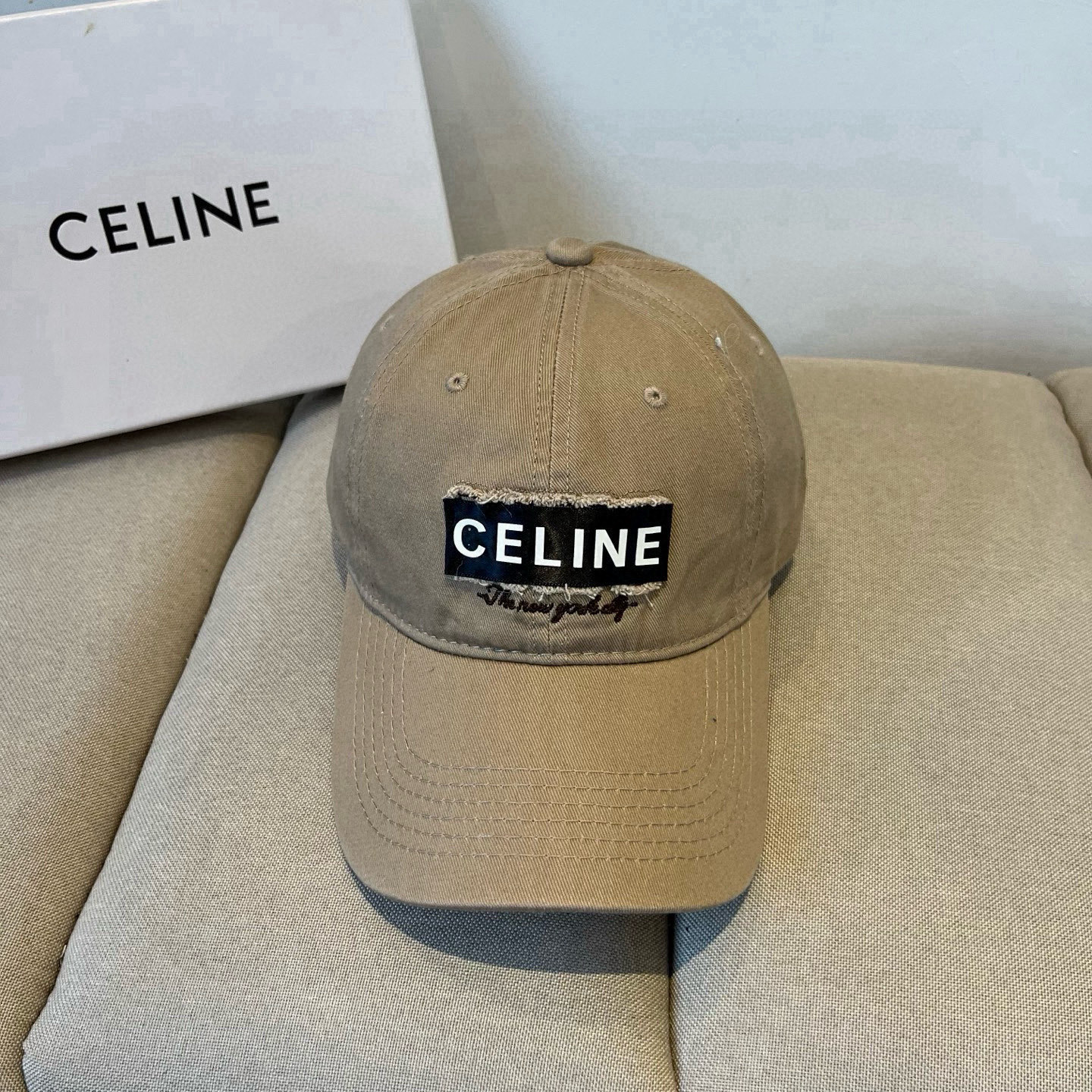 【CELINE赛琳】新款经典休闲潮流款 棒球帽🧢日韩风格，随便搭配都超好看！出门旅游，绝对要入手的一款