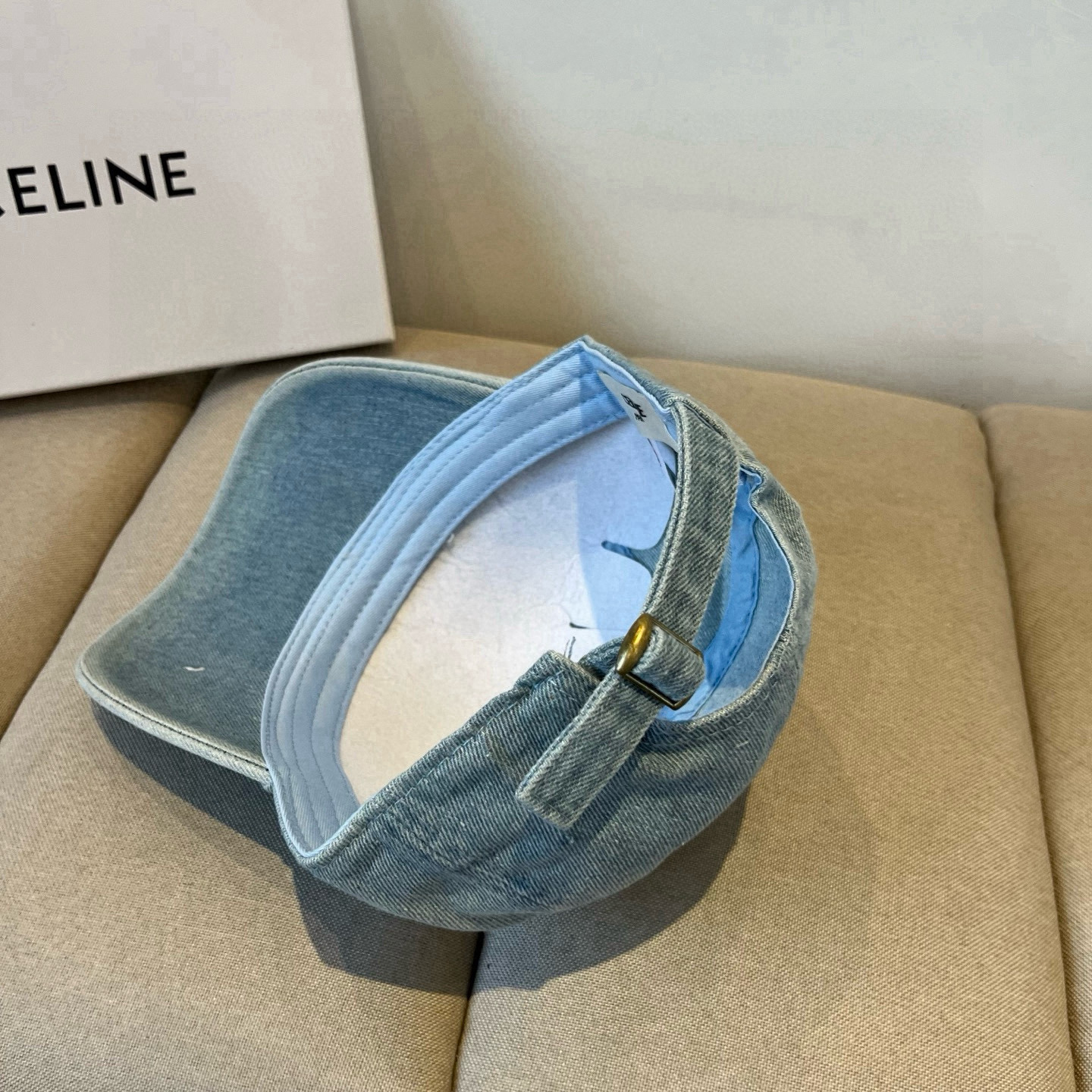 【CELINE赛琳】新款经典休闲潮流款 棒球帽🧢日韩风格，随便搭配都超好看！出门旅游，绝对要入手的一款