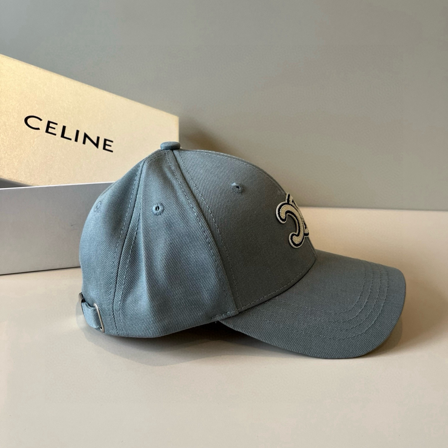 【CELINE赛琳】新款经典休闲潮流款 棒球帽🧢日韩风格，随便搭配都超好看！出门旅游，绝对要入手的一款