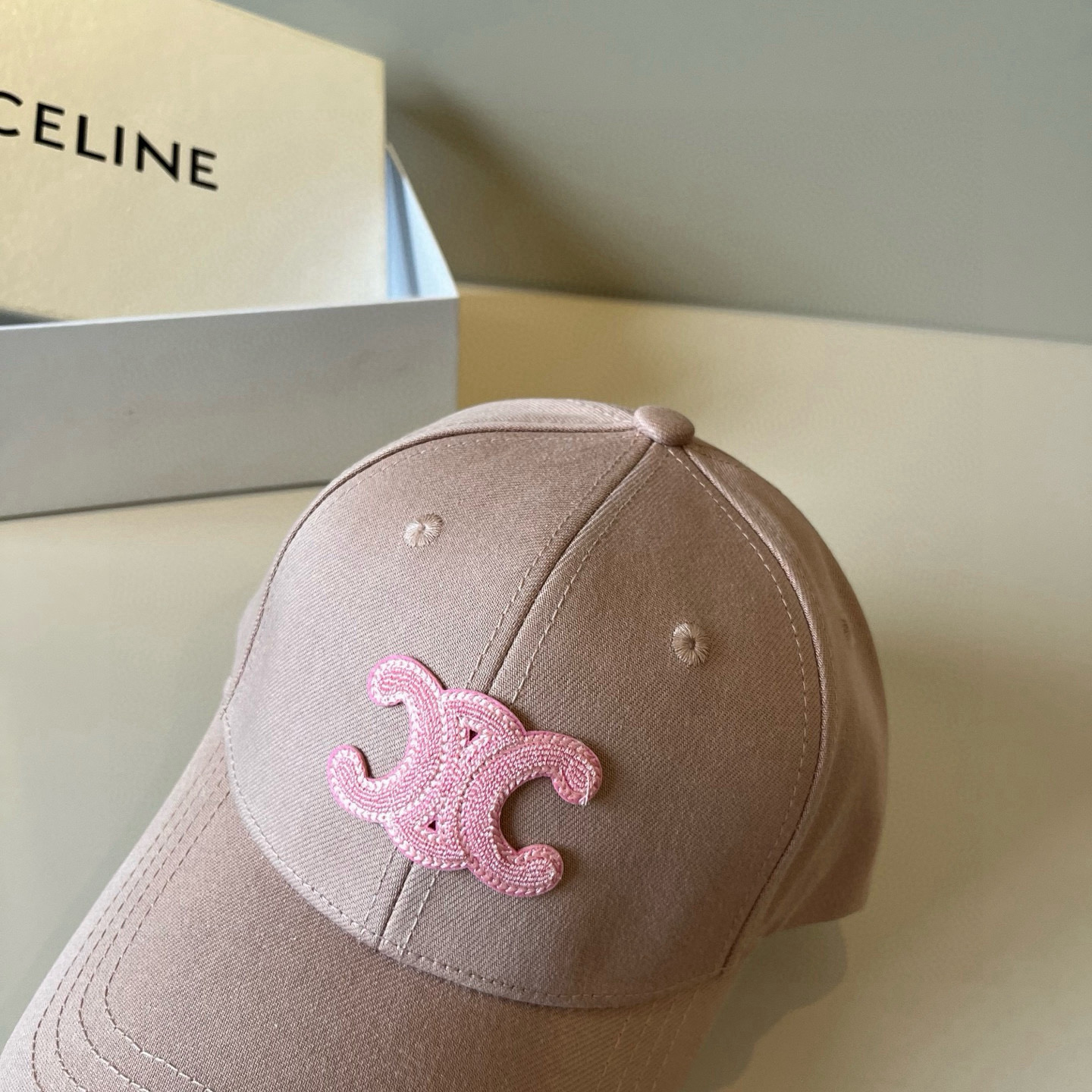 【CELINE赛琳】新款经典休闲潮流款 棒球帽🧢日韩风格，随便搭配都超好看！出门旅游，绝对要入手的一款
