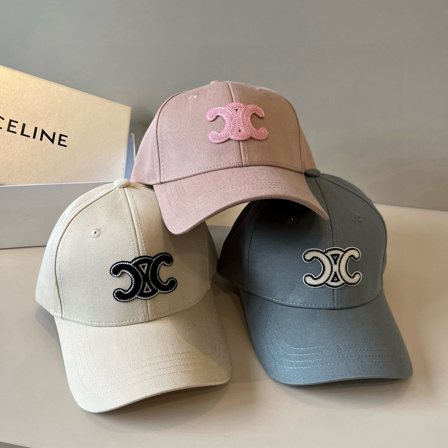 【CELINE赛琳】新款经典休闲潮流款 棒球帽🧢日韩风格，随便搭配都超好看！出门旅游，绝对要入手的一款