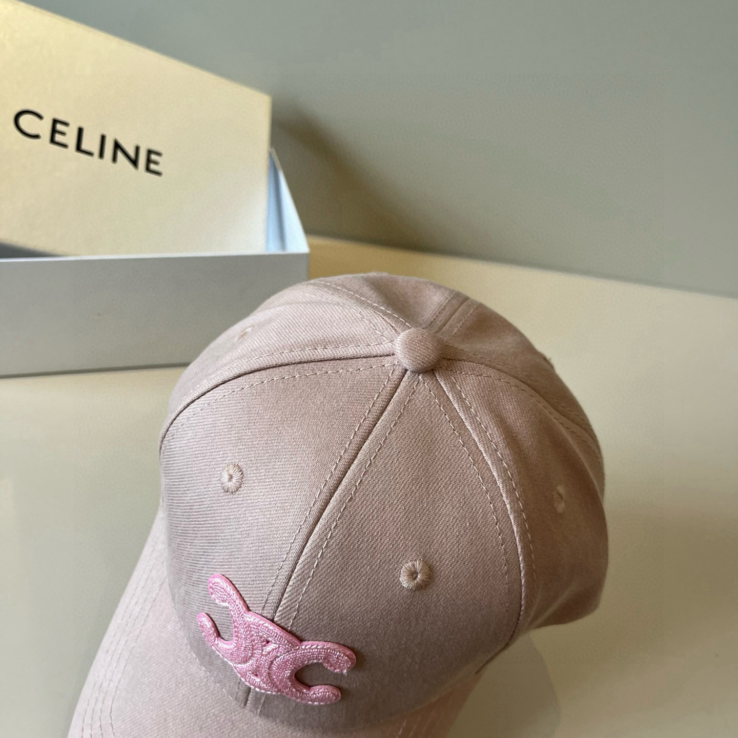 【CELINE赛琳】新款经典休闲潮流款 棒球帽🧢日韩风格，随便搭配都超好看！出门旅游，绝对要入手的一款