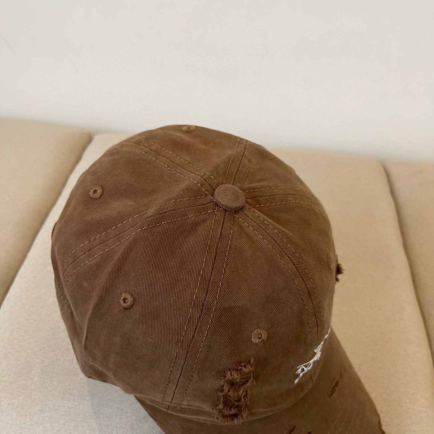 【始祖鸟】2025春款新款简约棒球帽，新款出货，大牌款超好搭配，赶紧入手！