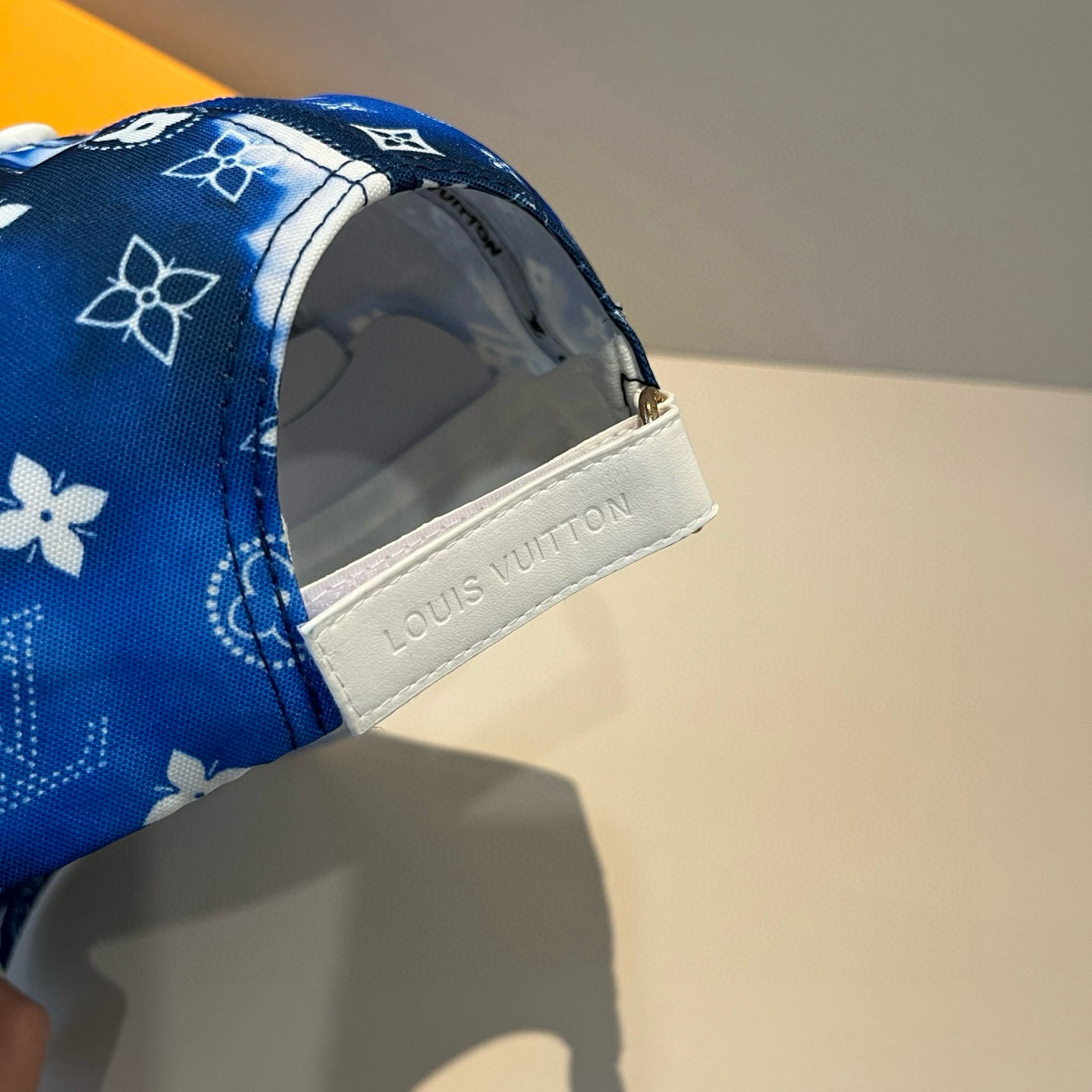 🧢路易威登棒球帽 LouisVuitton😍新款LV棒球帽，重工打造♥️高端大气，百搭款🤗男女通用！跑量