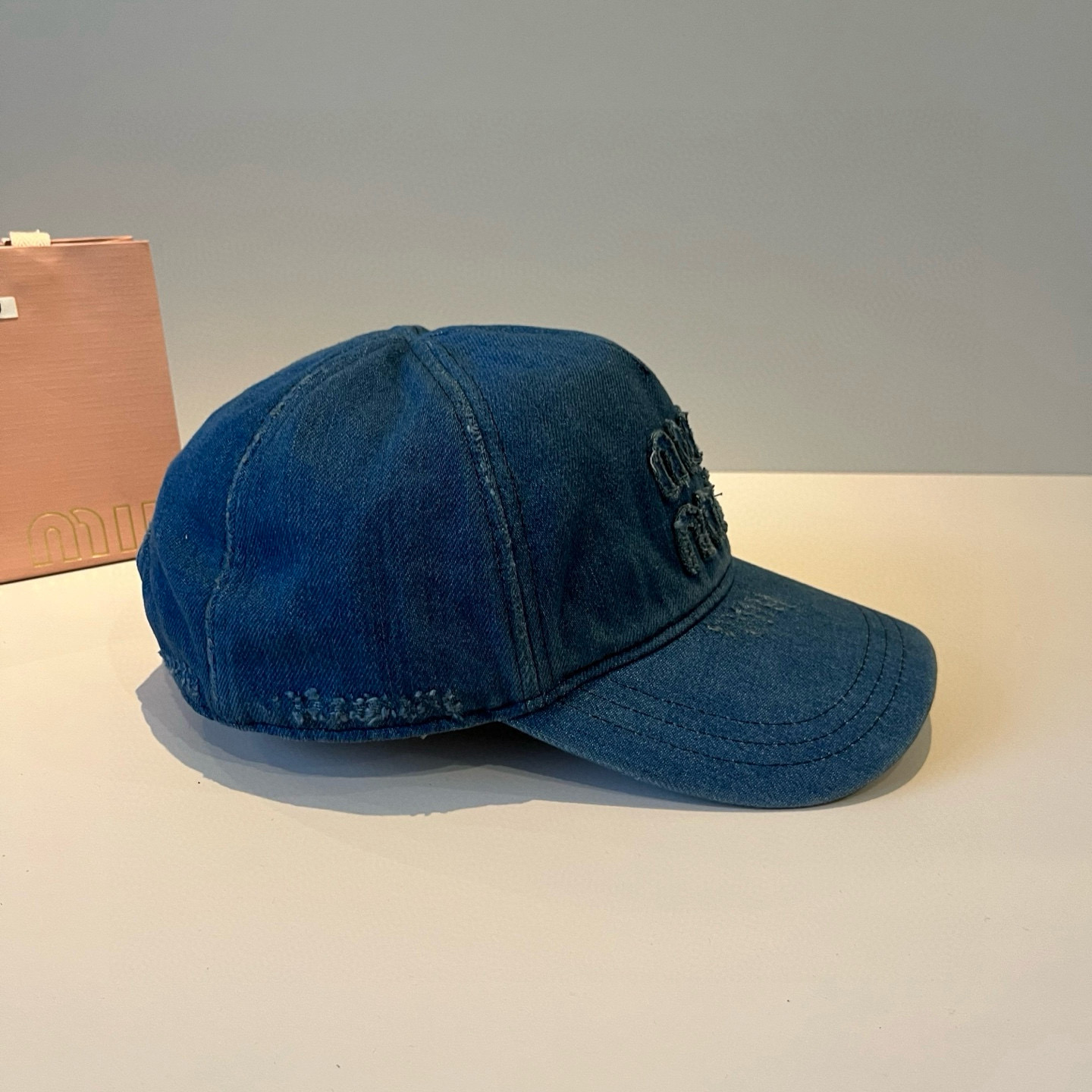  谬谬miumiu 原单春夏新款棒球帽，正品开模订制，原版做工细致质量超赞！