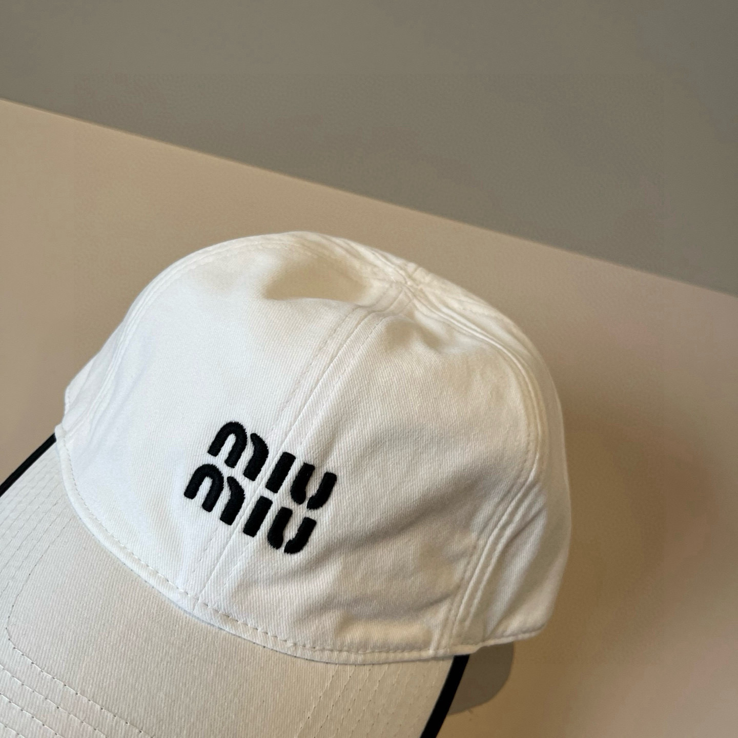  谬谬miumiu 原单春夏新款棒球帽，正品开模订制，原版做工细致质量超赞！