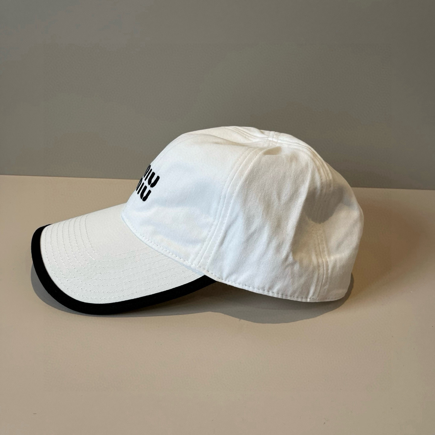  谬谬miumiu 原单春夏新款棒球帽，正品开模订制，原版做工细致质量超赞！