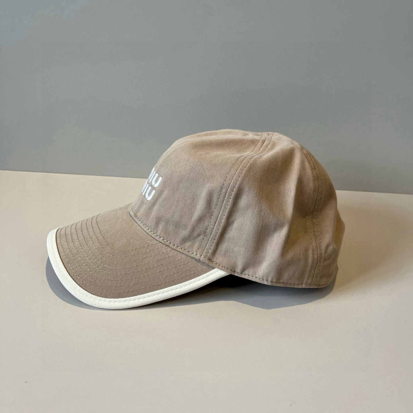  谬谬miumiu 原单春夏新款棒球帽，正品开模订制，原版做工细致质量超赞！