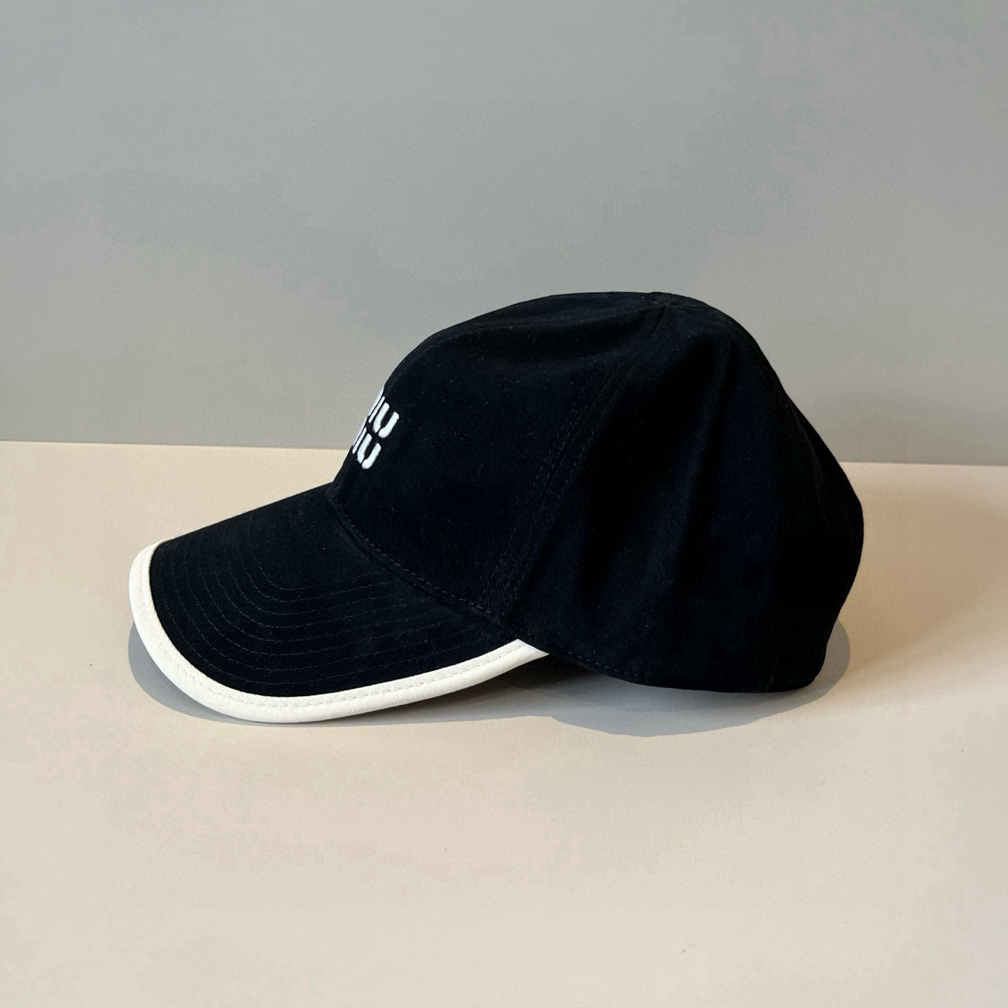  谬谬miumiu 原单春夏新款棒球帽，正品开模订制，原版做工细致质量超赞！