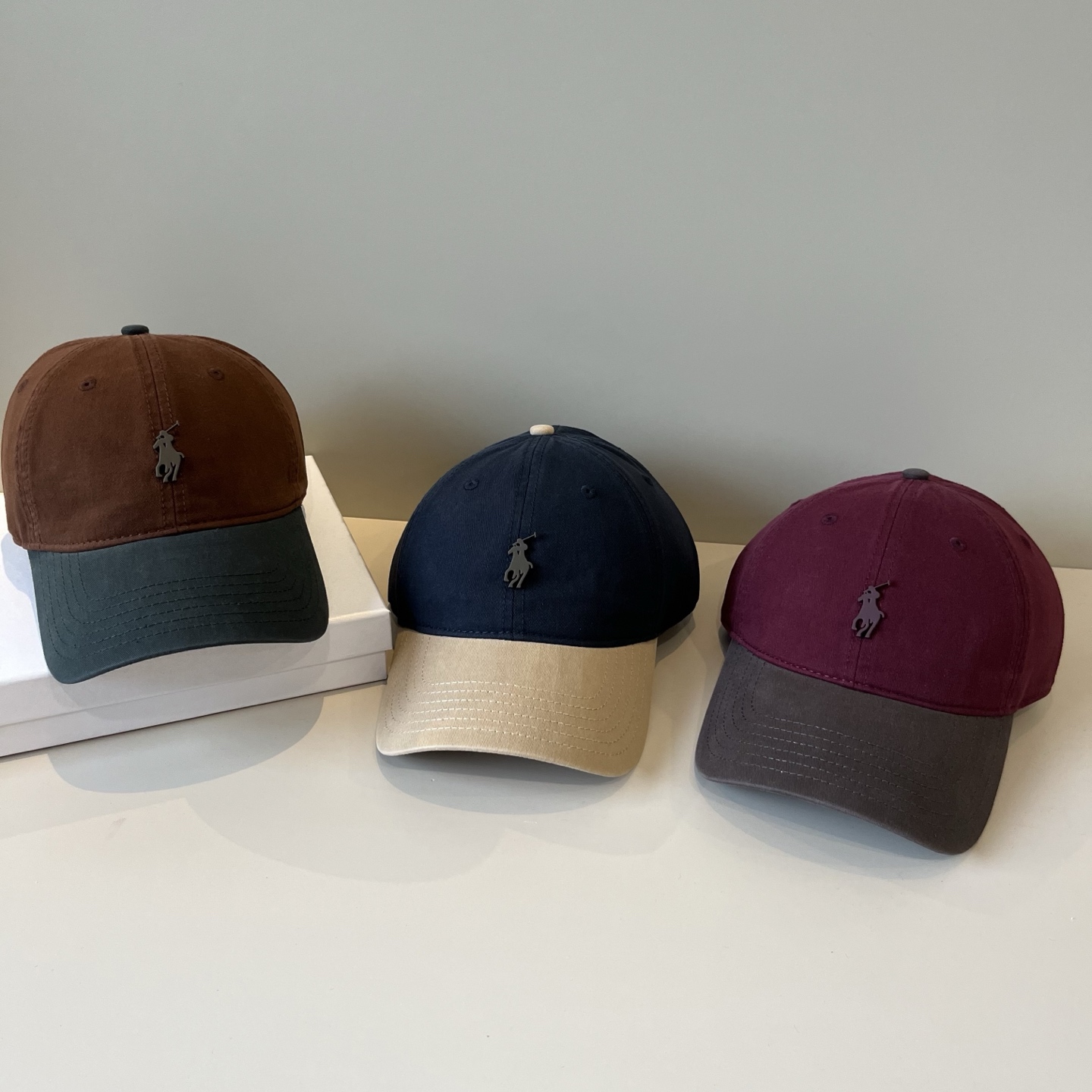  保罗🧢官网新品，棒球帽，原单品质火爆来袭 🔥🎩 工艺非常精美 高档大气上档次！低调奢华，方便携带！跑量