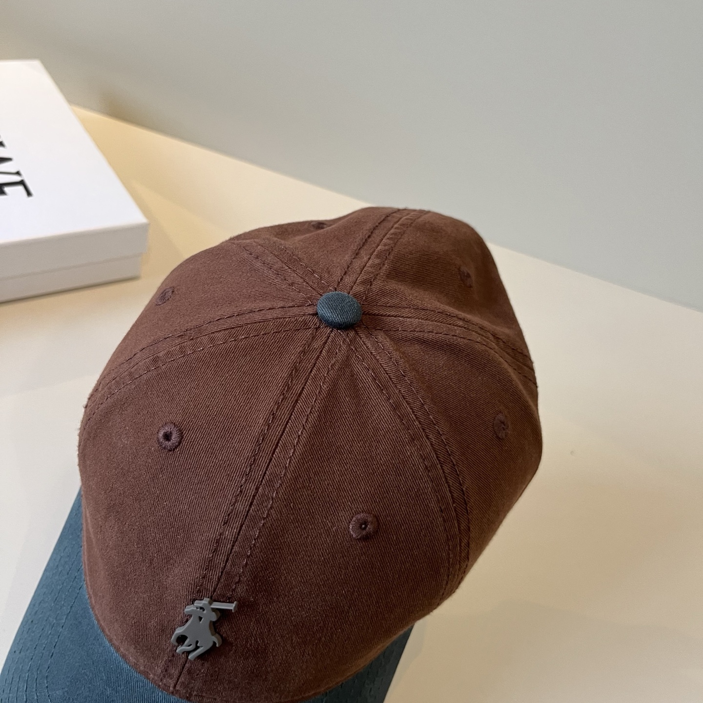  保罗🧢官网新品，棒球帽，原单品质火爆来袭 🔥🎩 工艺非常精美 高档大气上档次！低调奢华，方便携带！跑量